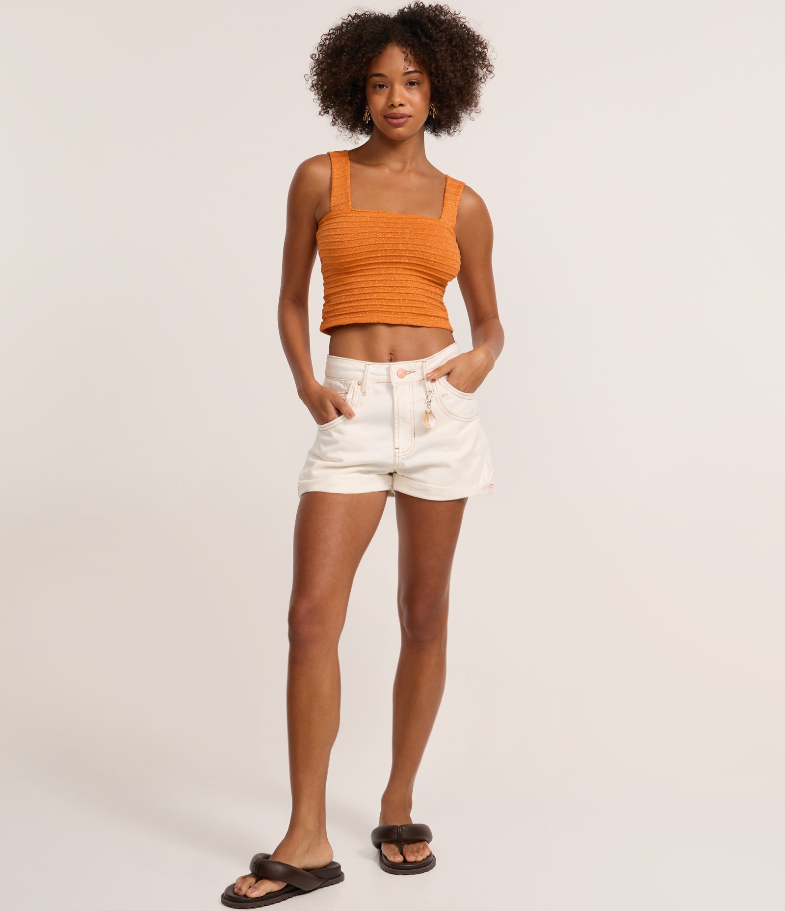 Blusa Cropped em Tricô com Brilhos e Texturizada Laranja 2