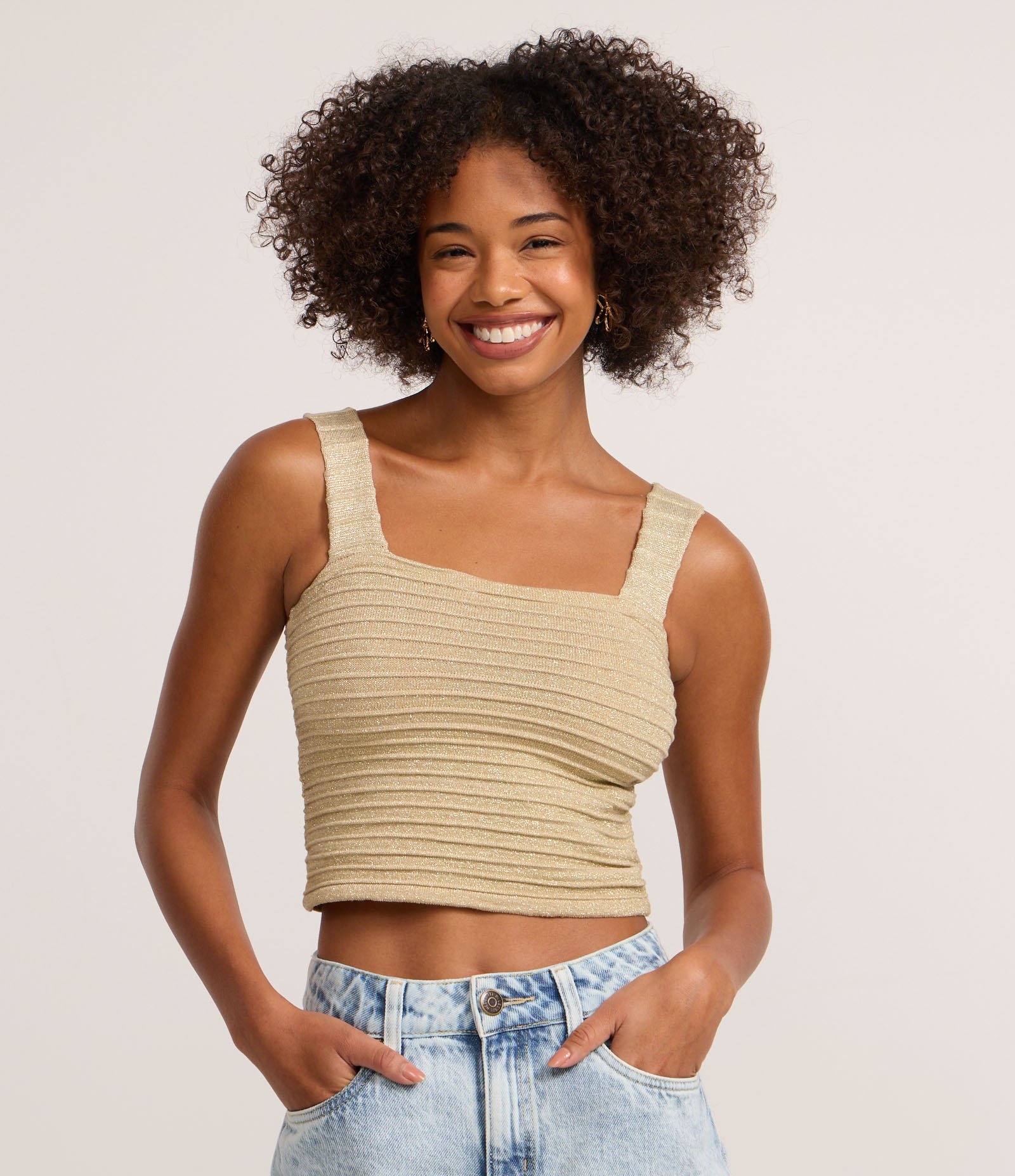 Blusa Cropped em Tricô com Brilhos e Texturizada Bege 1