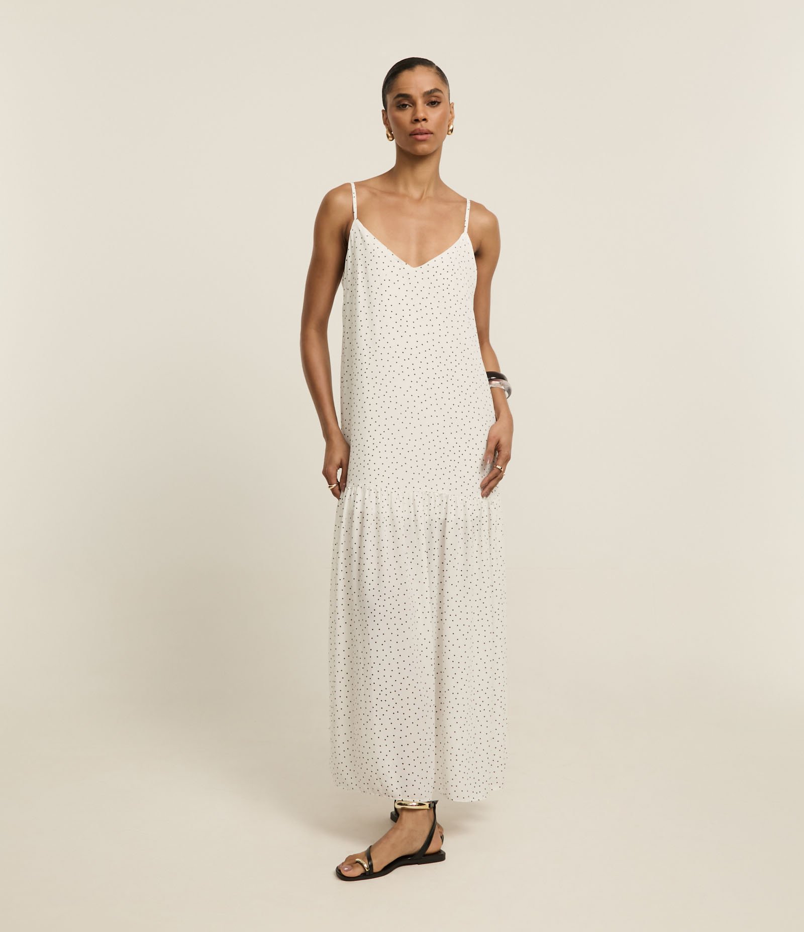 Vestido Evasê Longo em Crepe com Babados e Estampa Poá Branco 4