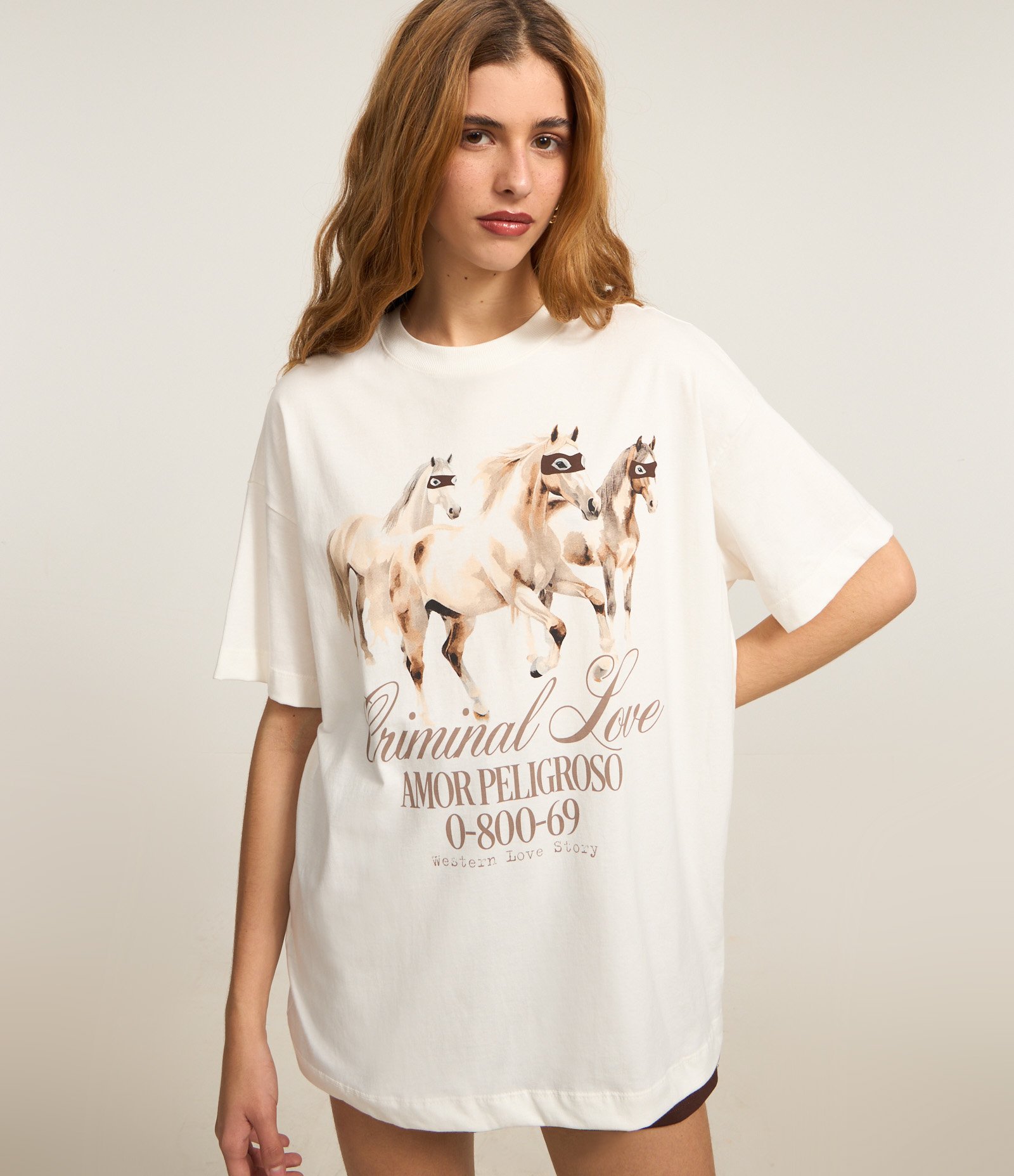 Camiseta Oversized em Algodão com Estampa Criminal Love Cavalos Branco 3