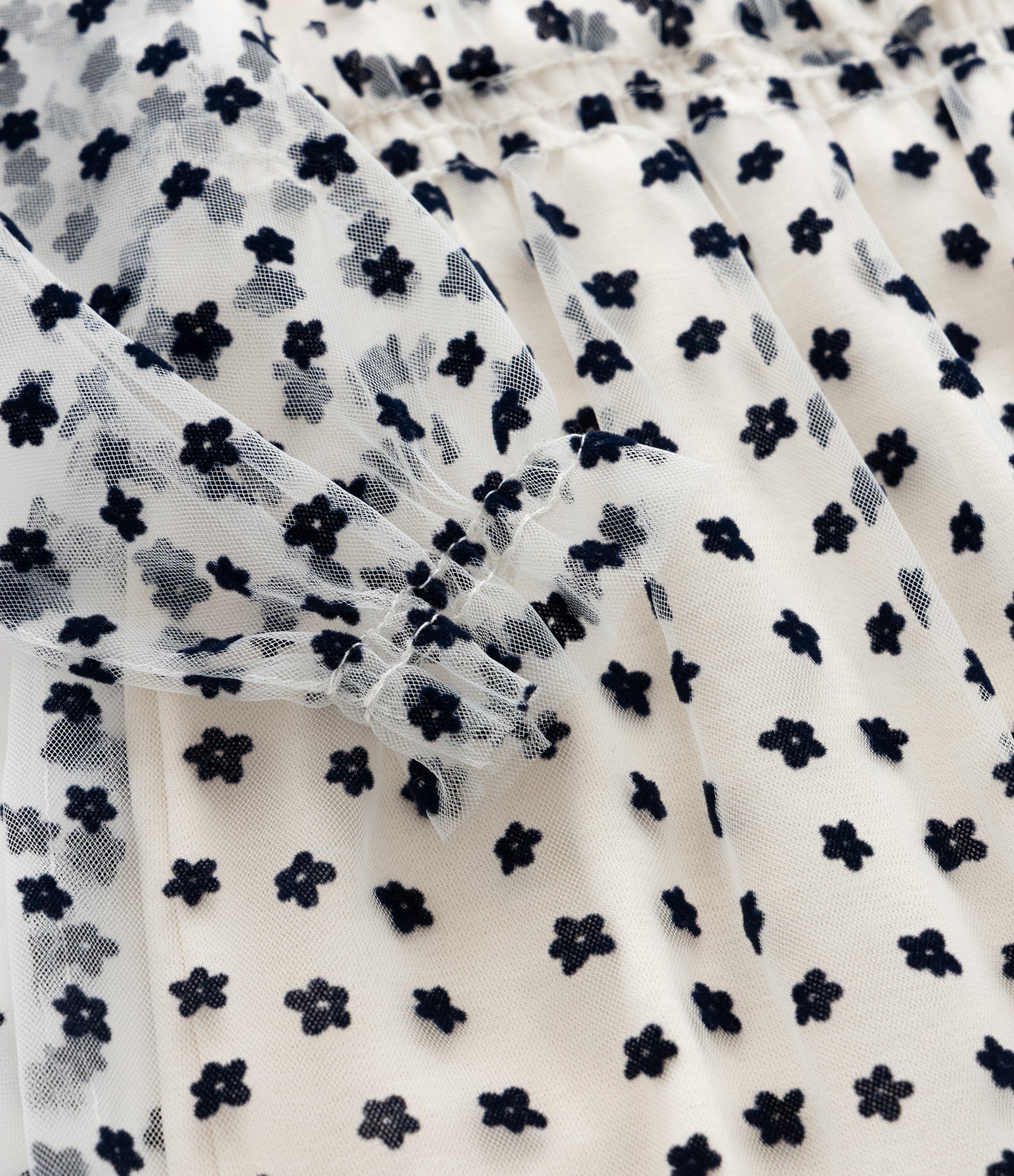 Vestido Infantil em Tule com Textura Floralzinho - Tam 1 a 6 anos Bege 4