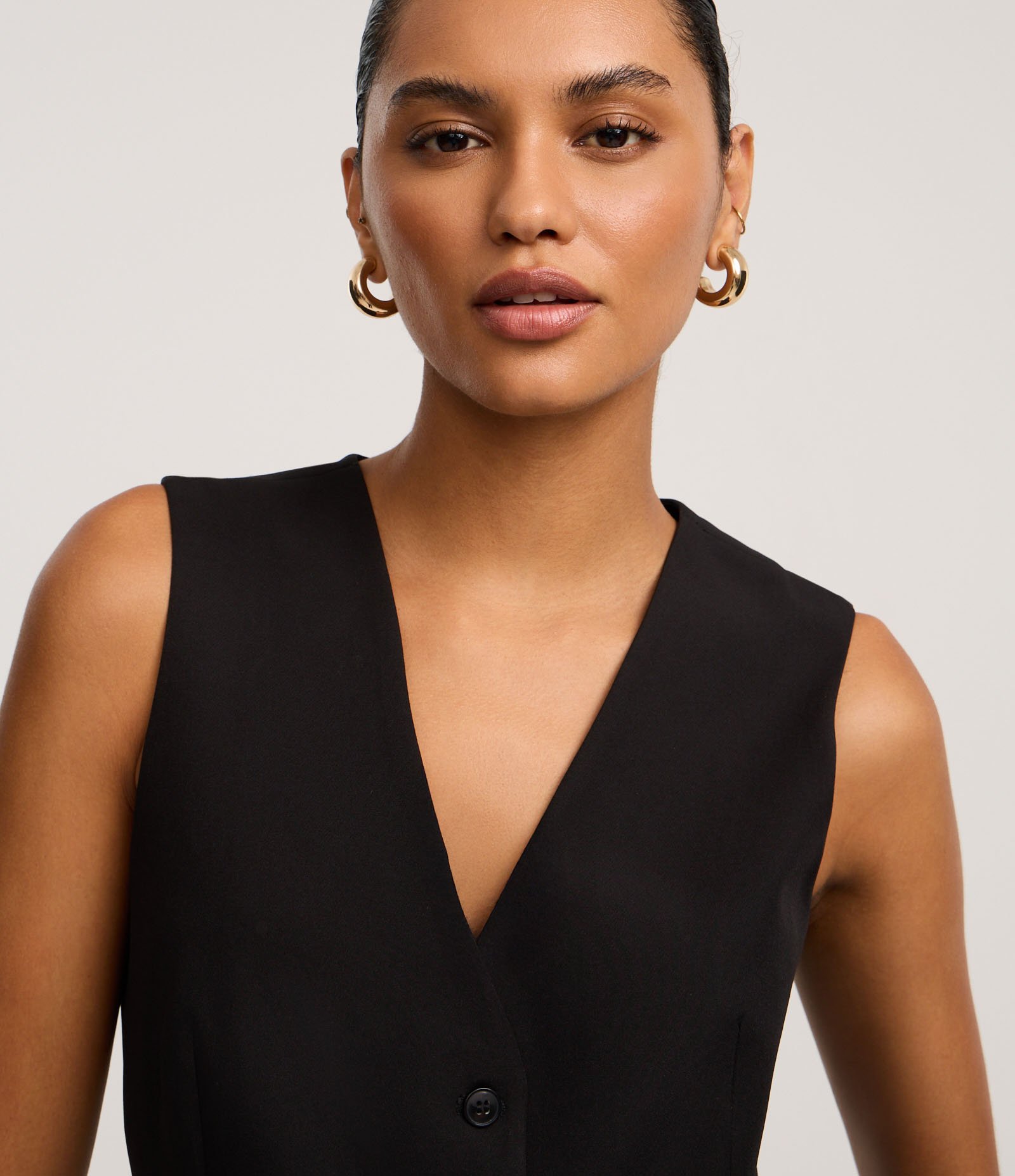 Colete Slim Alfaiatado com Decote V e Botões Preto 3