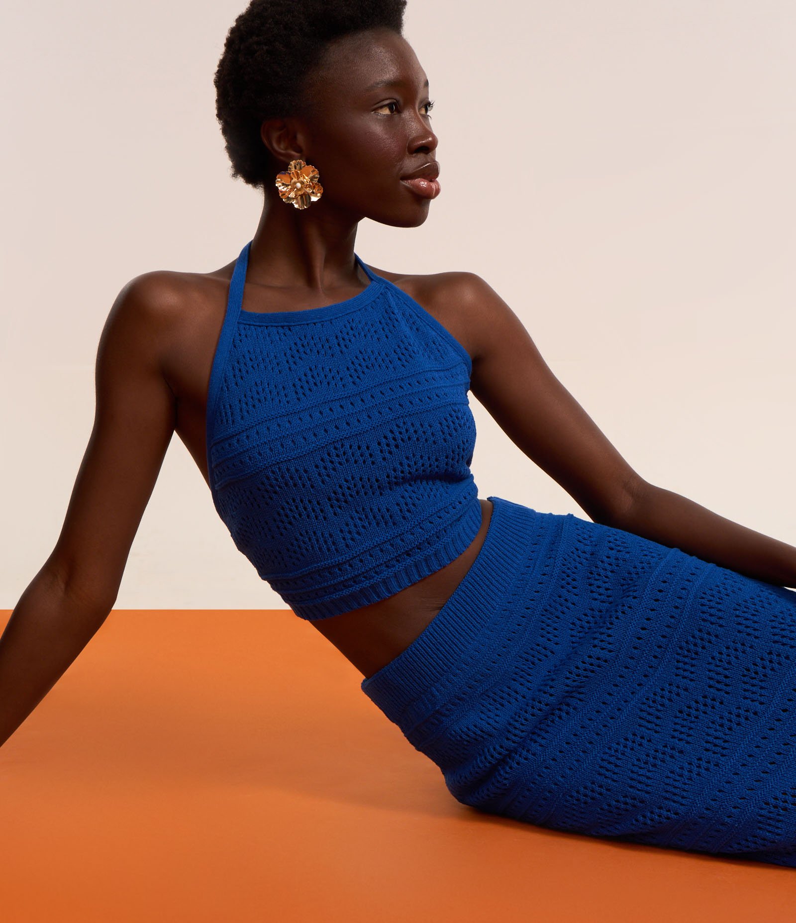 Blusa Frente Única em Tricô com Mix de Pontos e Amarração Azul 5