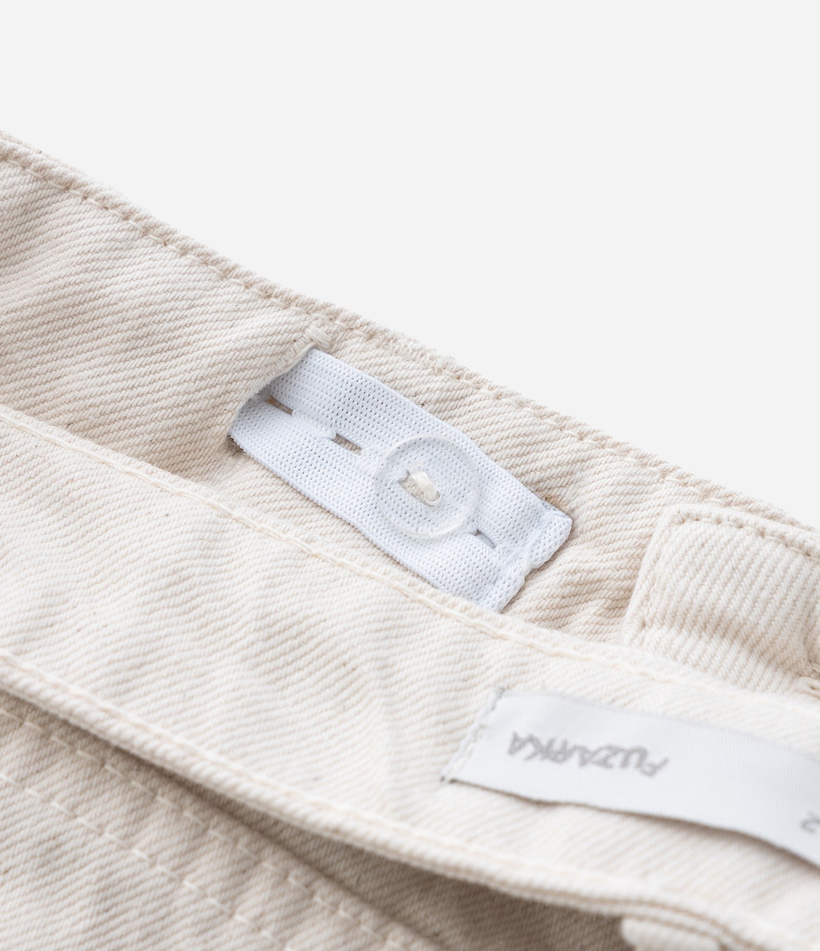 Short Infantil Regular em Sarja com Renda - Tam 5 a 14 anos Bege 4