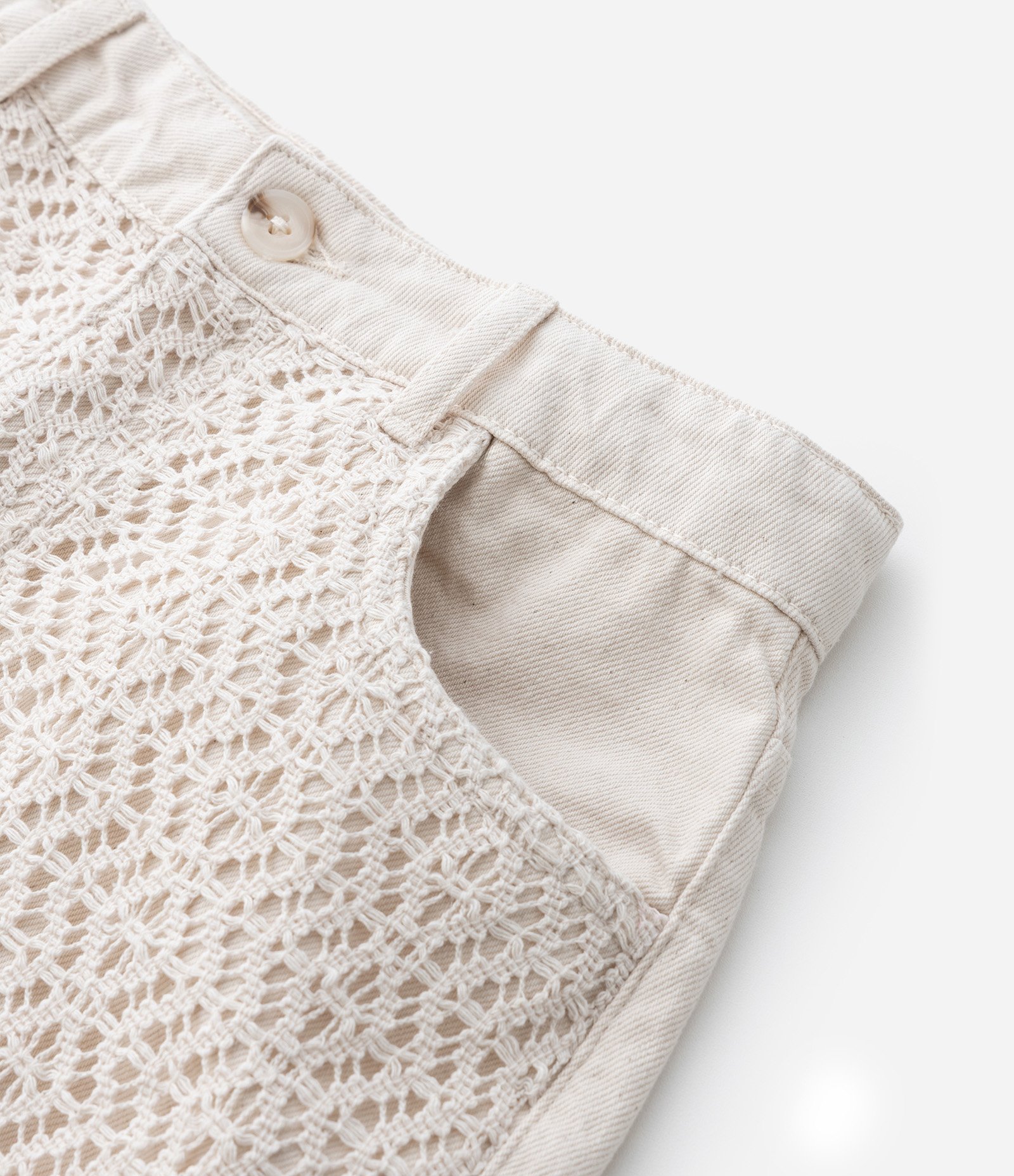 Short Infantil Regular em Sarja com Renda - Tam 5 a 14 anos Bege 6