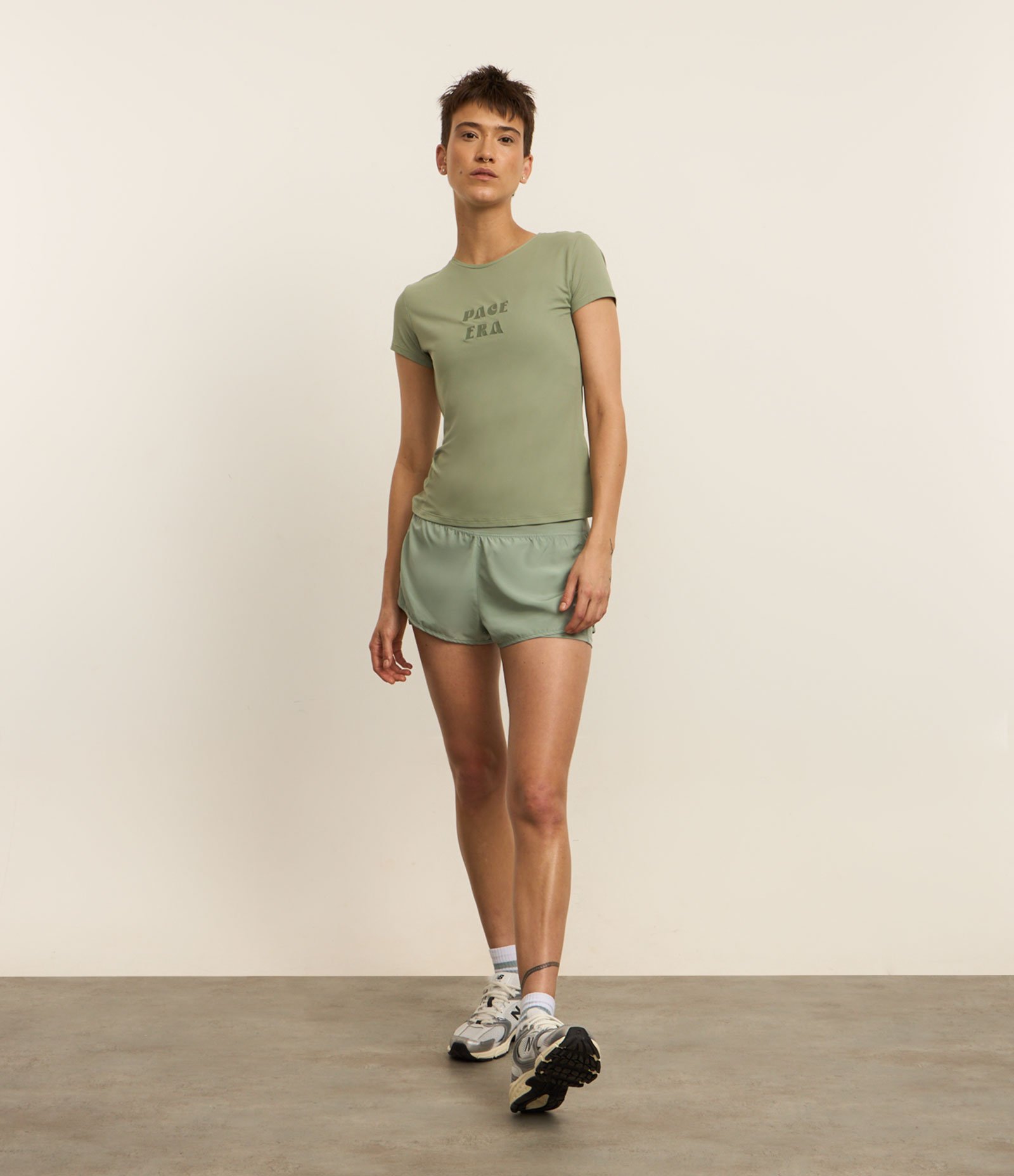 Camiseta Esportiva com Tecnologia Dry e Estampa Pace Verde 2