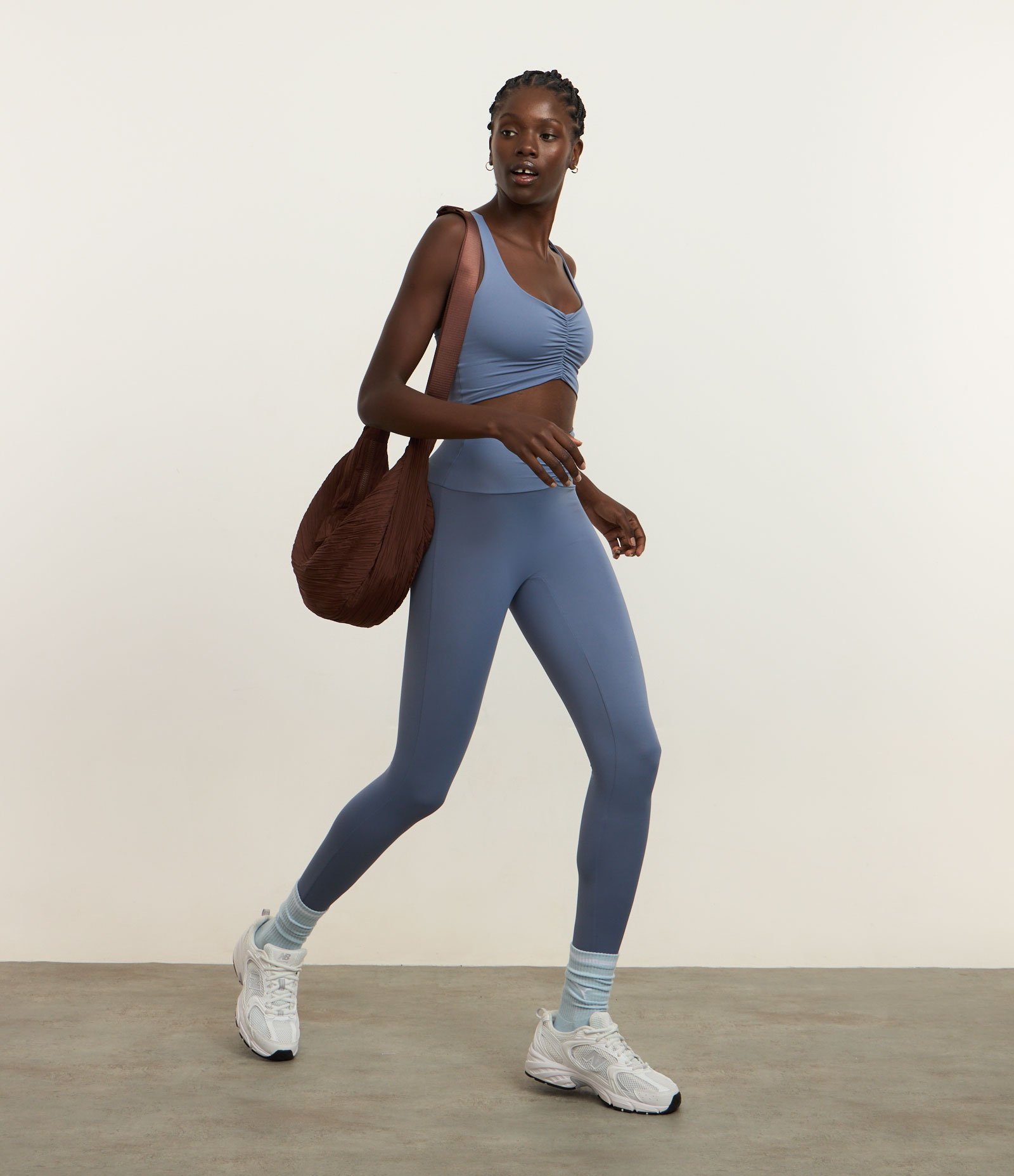 Calça Legging Esportiva sem Costura no Gancho e com Franzido Frontal Azul 1