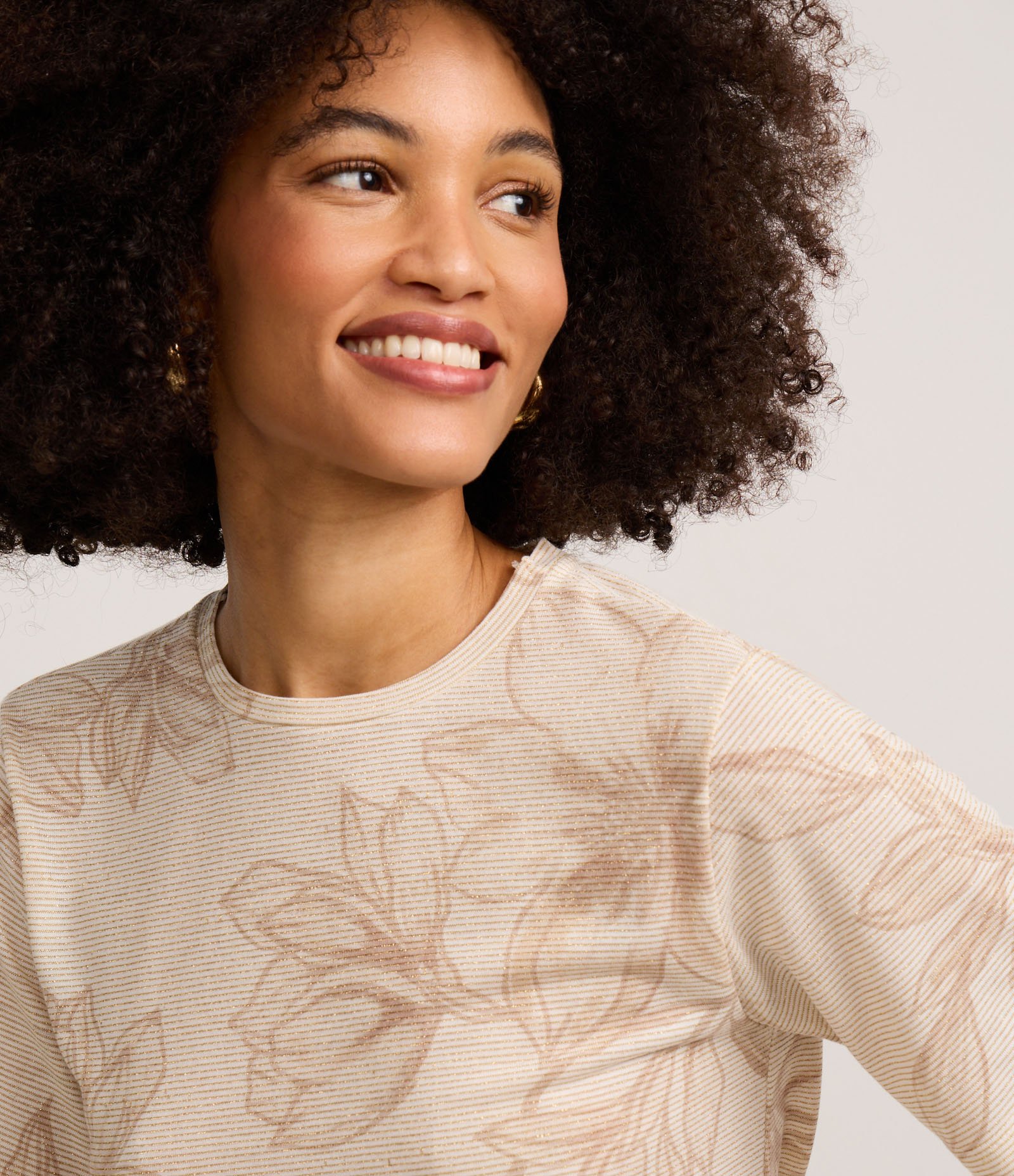 Blusa com Estampa Floral e Listras de Fio Metalizado Bege 3