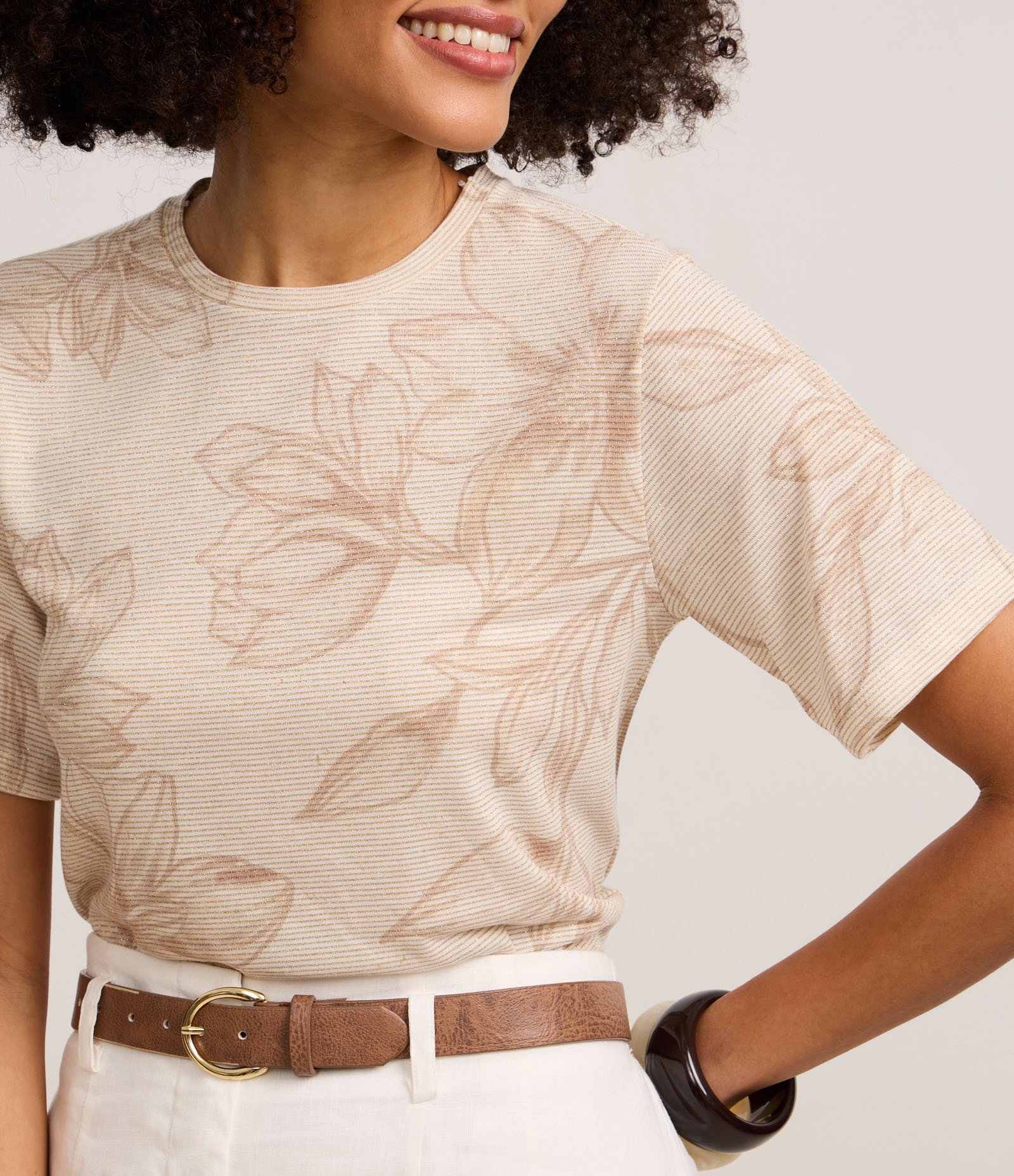 Blusa com Estampa Floral e Listras de Fio Metalizado Bege 4