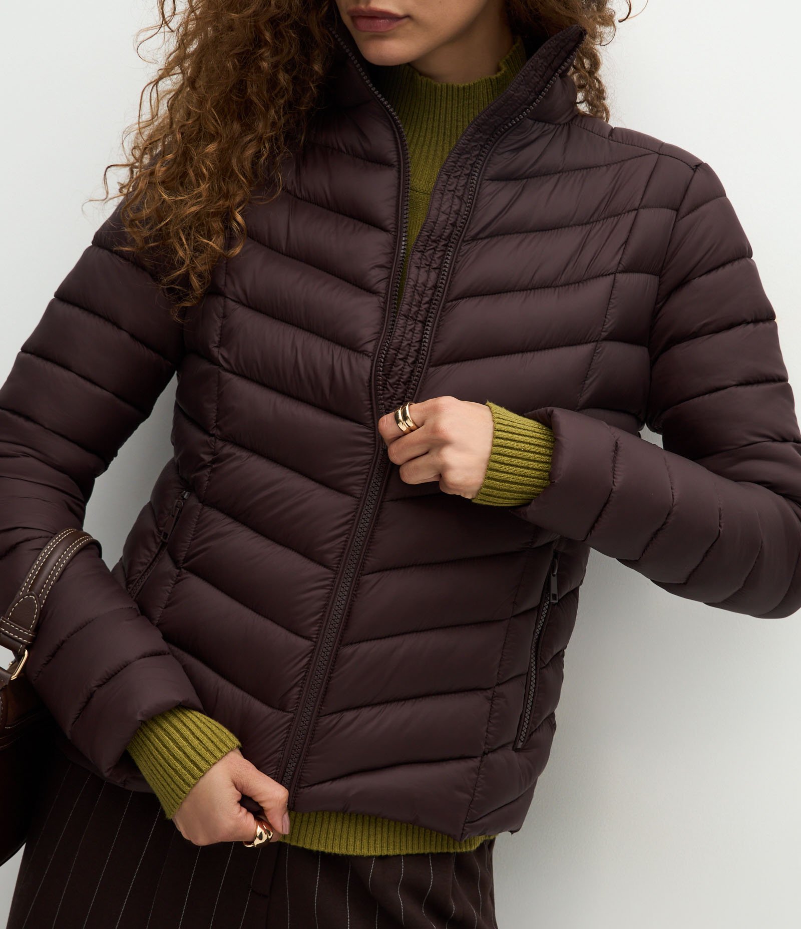 Jaqueta Puffer Ultra Leve em Poliamida com Saquinho de Guardar Marrom 4