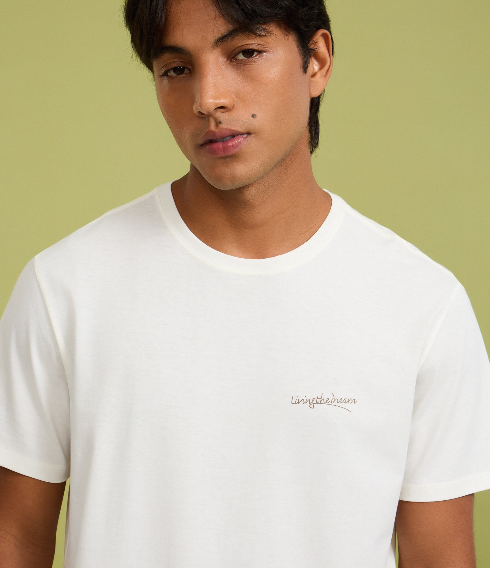 Camiseta Comfort em Algodão Peruano com Estampa Abstrata Branco 3