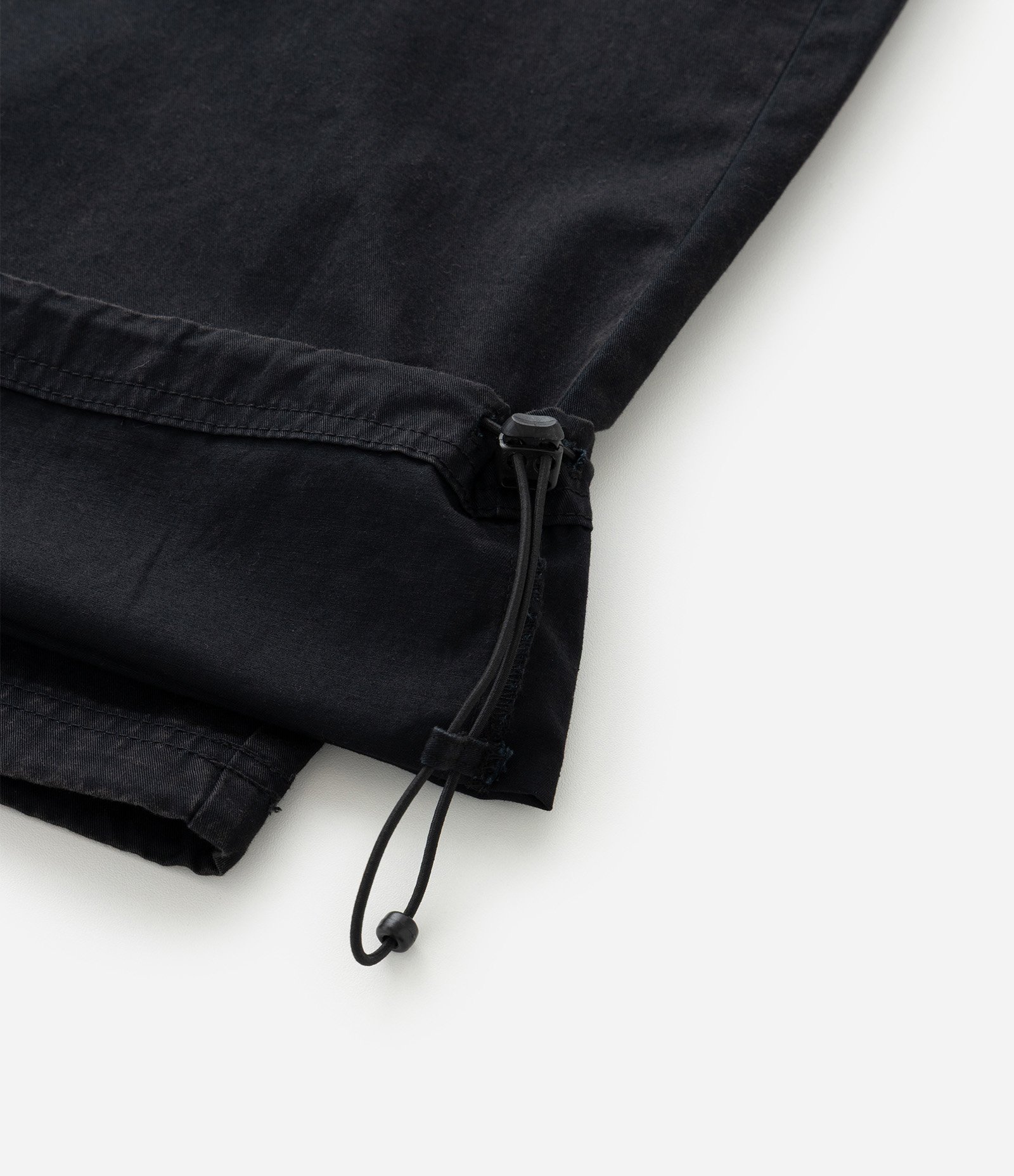 Calça Mega Baggy Lisa que Vira Bermuda Preto 8