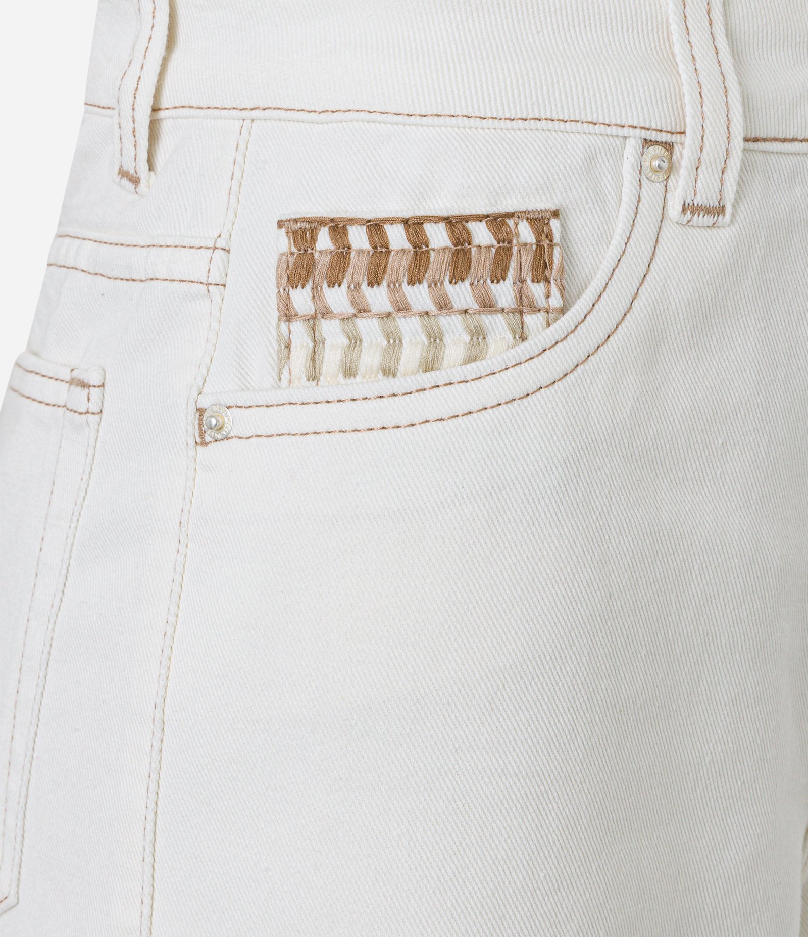 Bermuda Mom Cintura Média em Sarja com Detalhe Bordado Off White 6