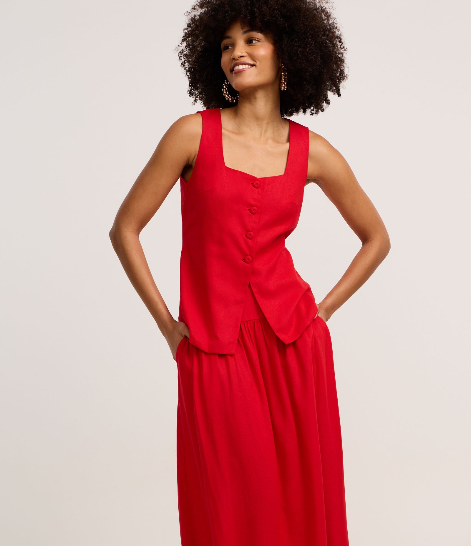 Saia Evasê Longa em Viscolinho com Lastex no Còs Vermelho 2