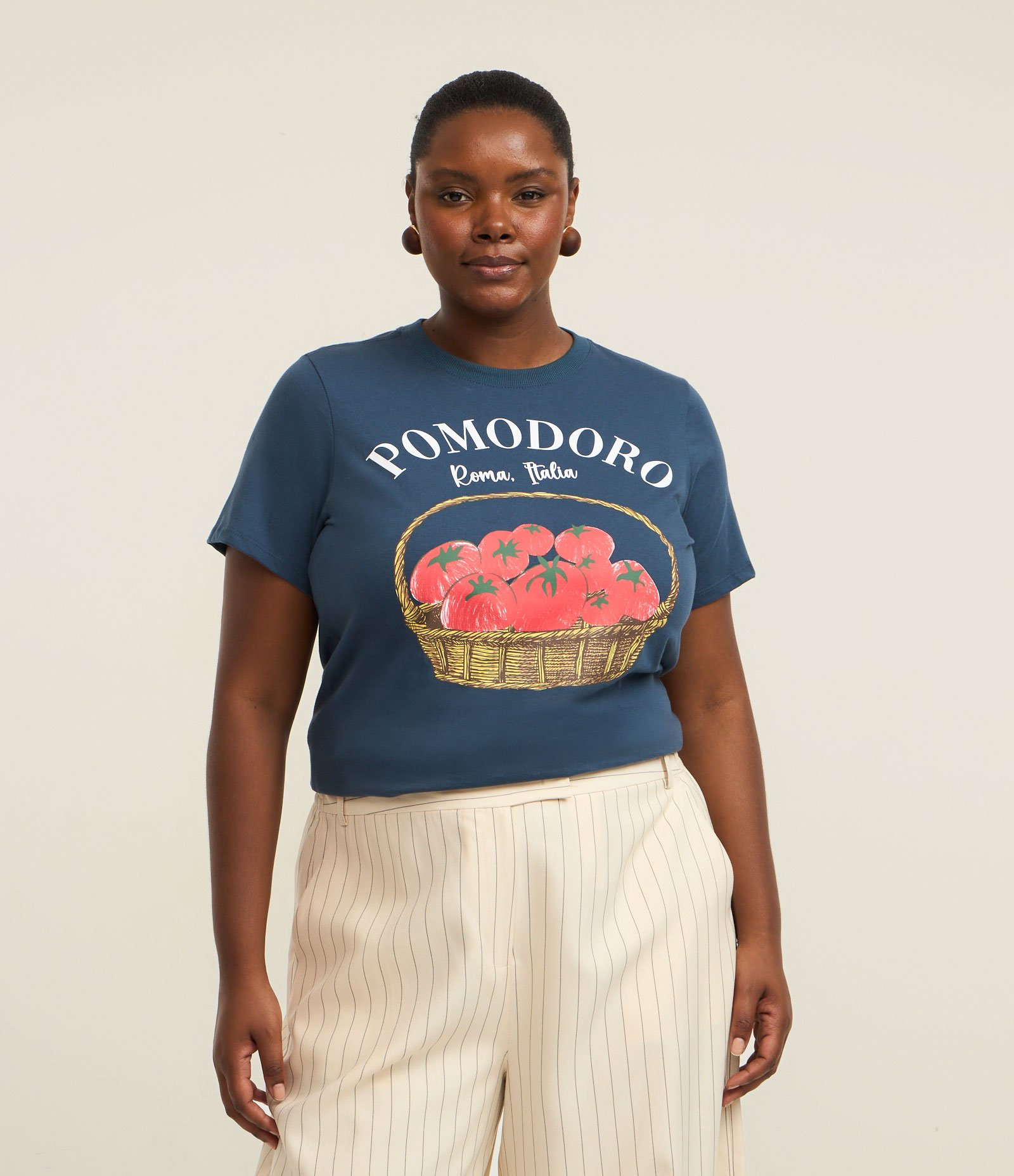 Camiseta em Algodão com Estampa Tomates “Pomodoro” Curve & Plus Size Azul 2