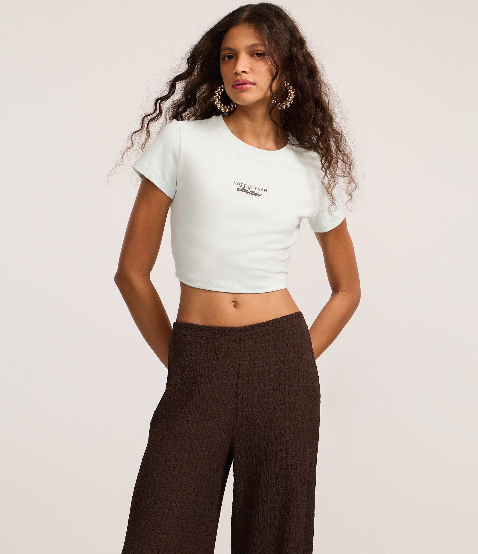 Calça Texturizada com Cós Elásticos Marrom 1