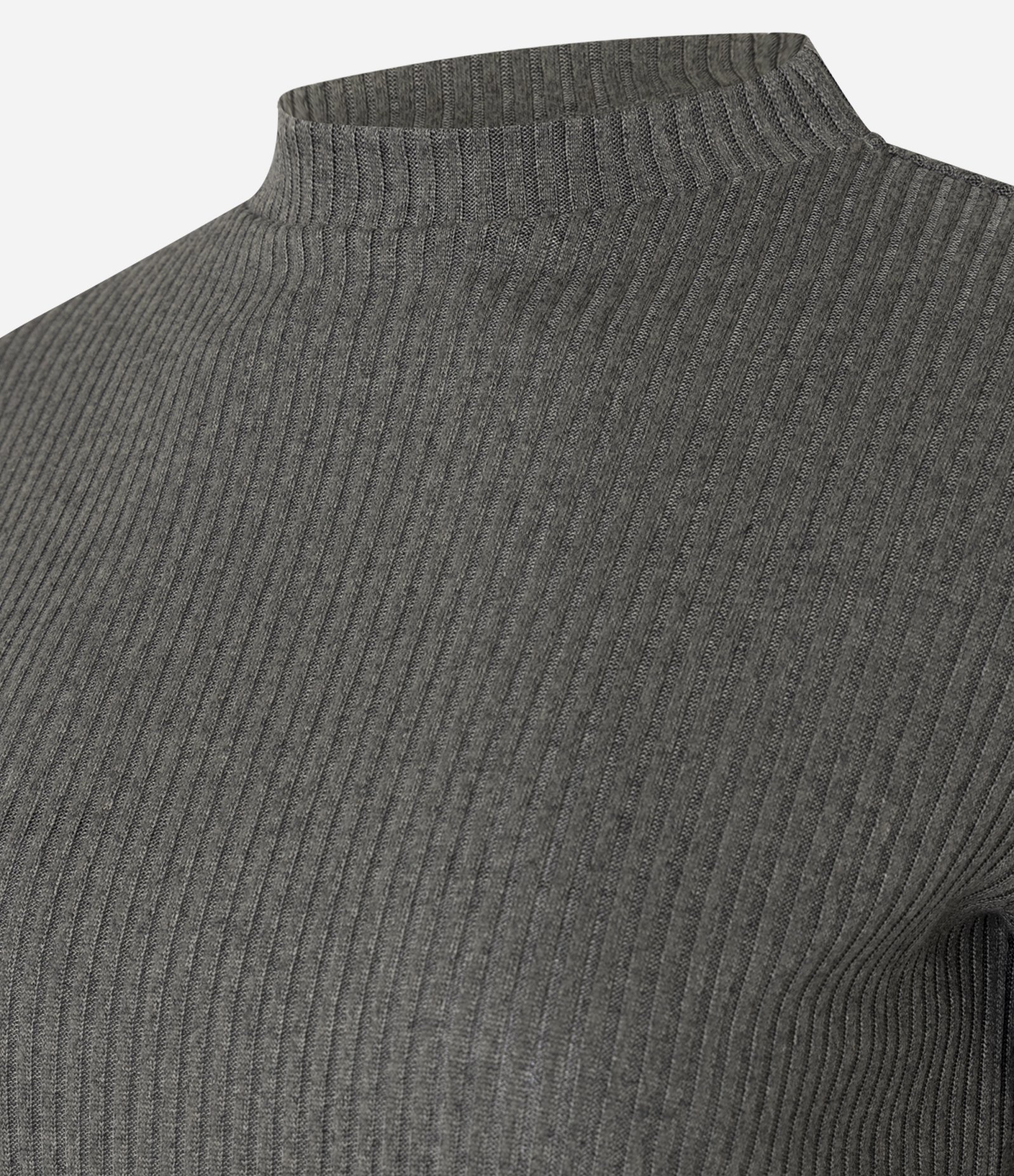 Blusa em Ribana Texturizada com Golinha Alta Verde 2