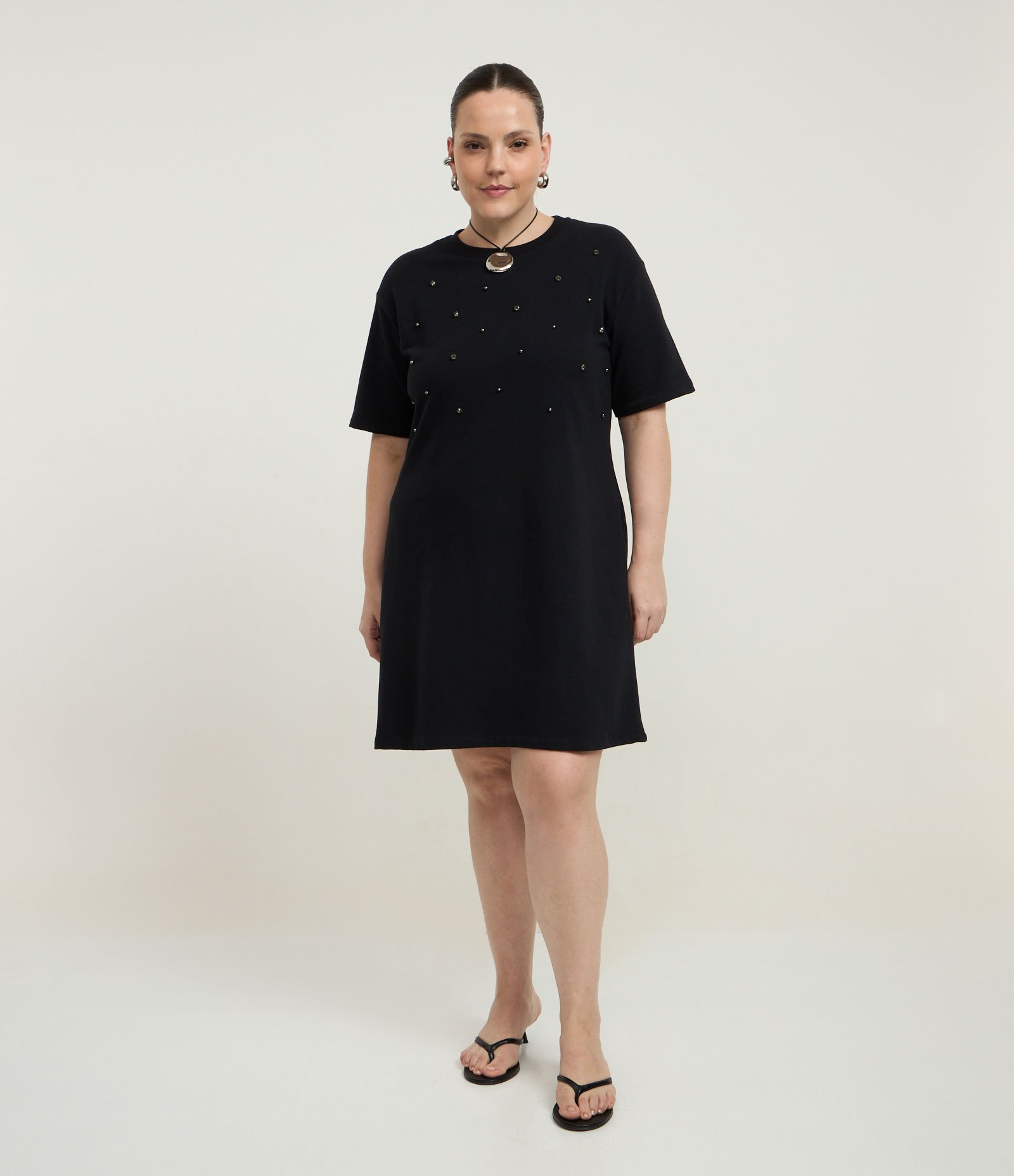 Vestido Curto em Moletinho com Brilhinhos Aplicados Curve & Plus Size Preto 2