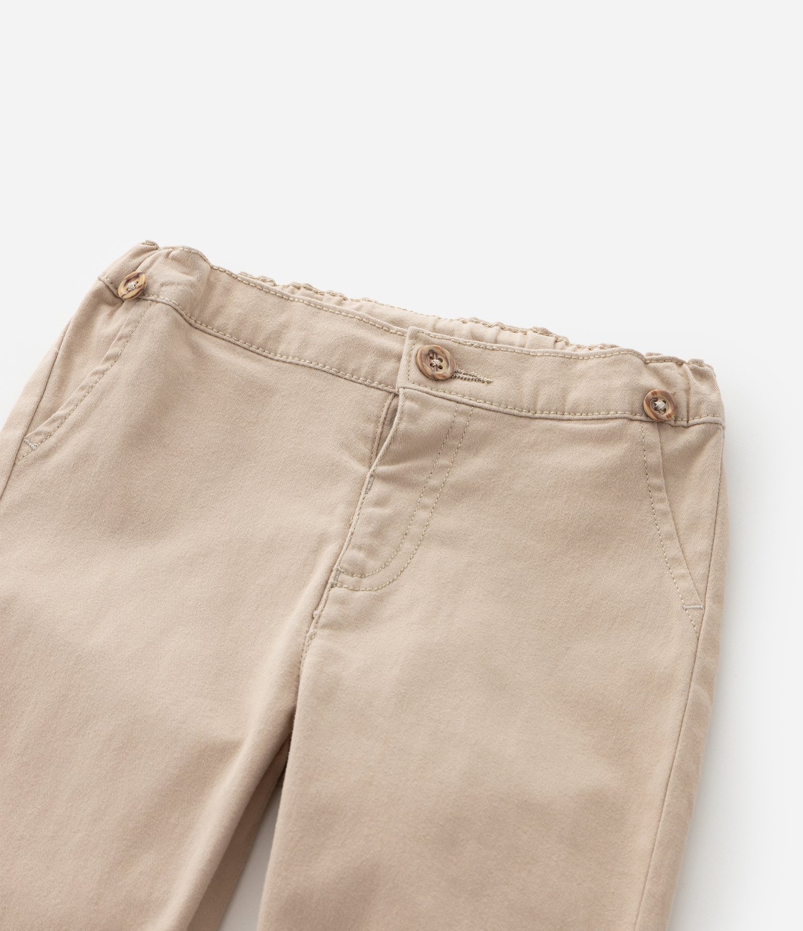 Calça Infantil em Sarja com Suspensório Removível – Tam RN a 18 Meses Bege Claro 4