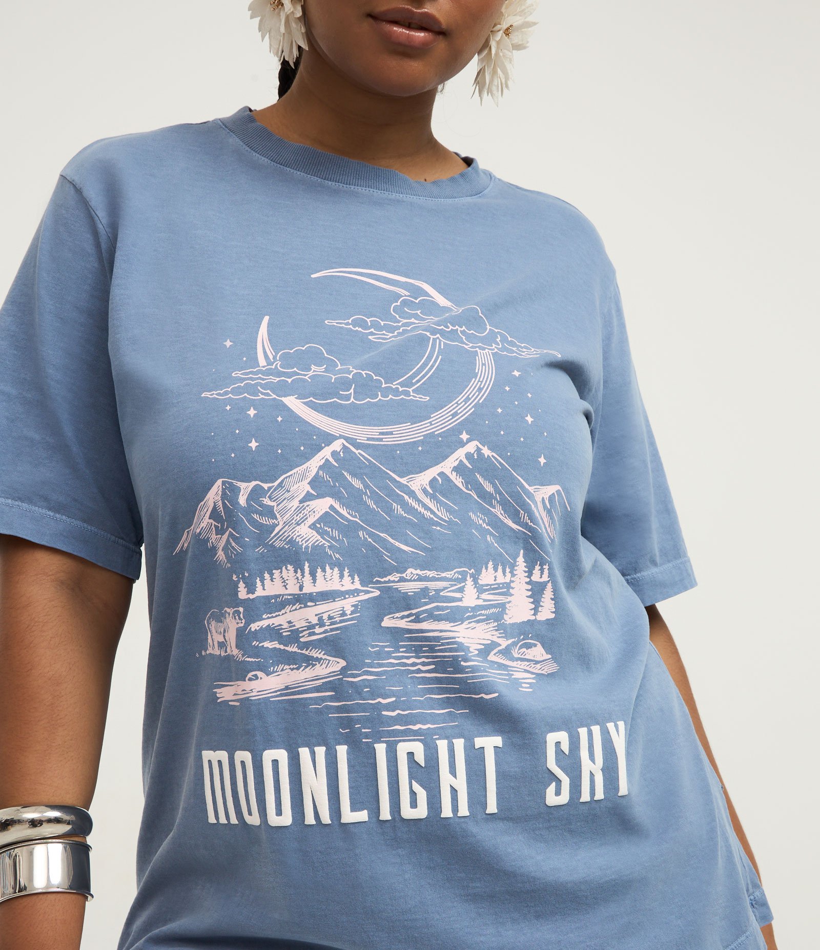 Camiseta Alongada em Algodão com Estampa Moonlight Sky Curve & Plus Size Azul Estonado 3