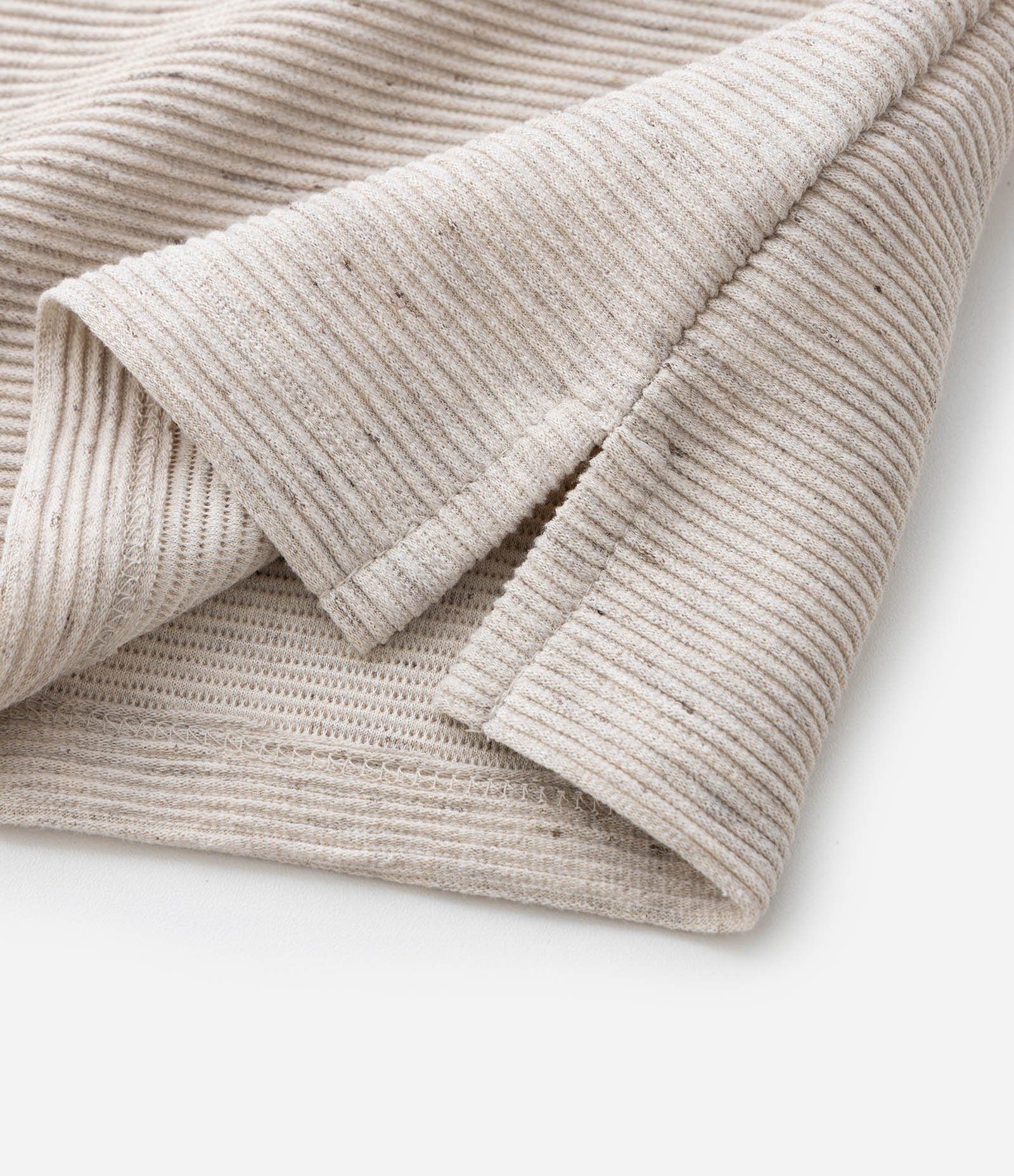 Camiseta Regular em Algodão com Textura Horizontal Bege 9