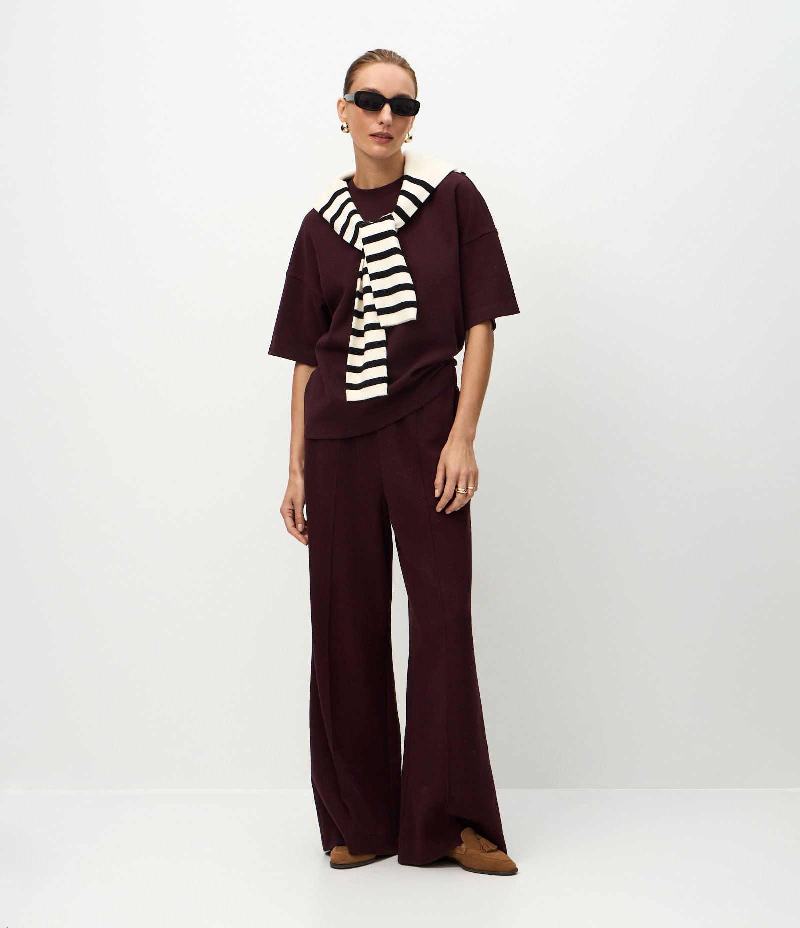 Blusa Moletom Oversized com Manga Curta Vinho 2