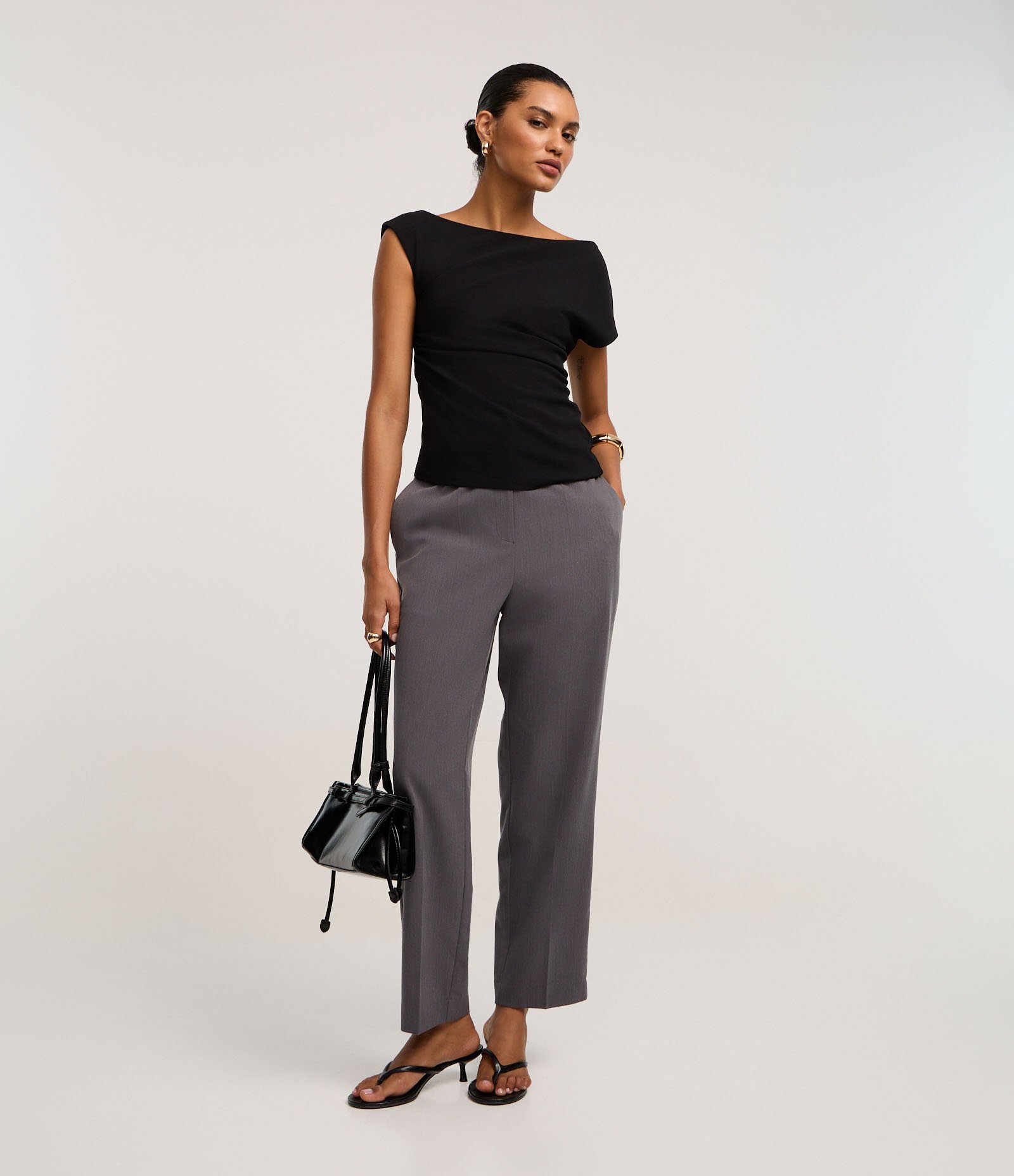 Calça Reta Alfaiatada com Textura e Bolsos Cinza 1