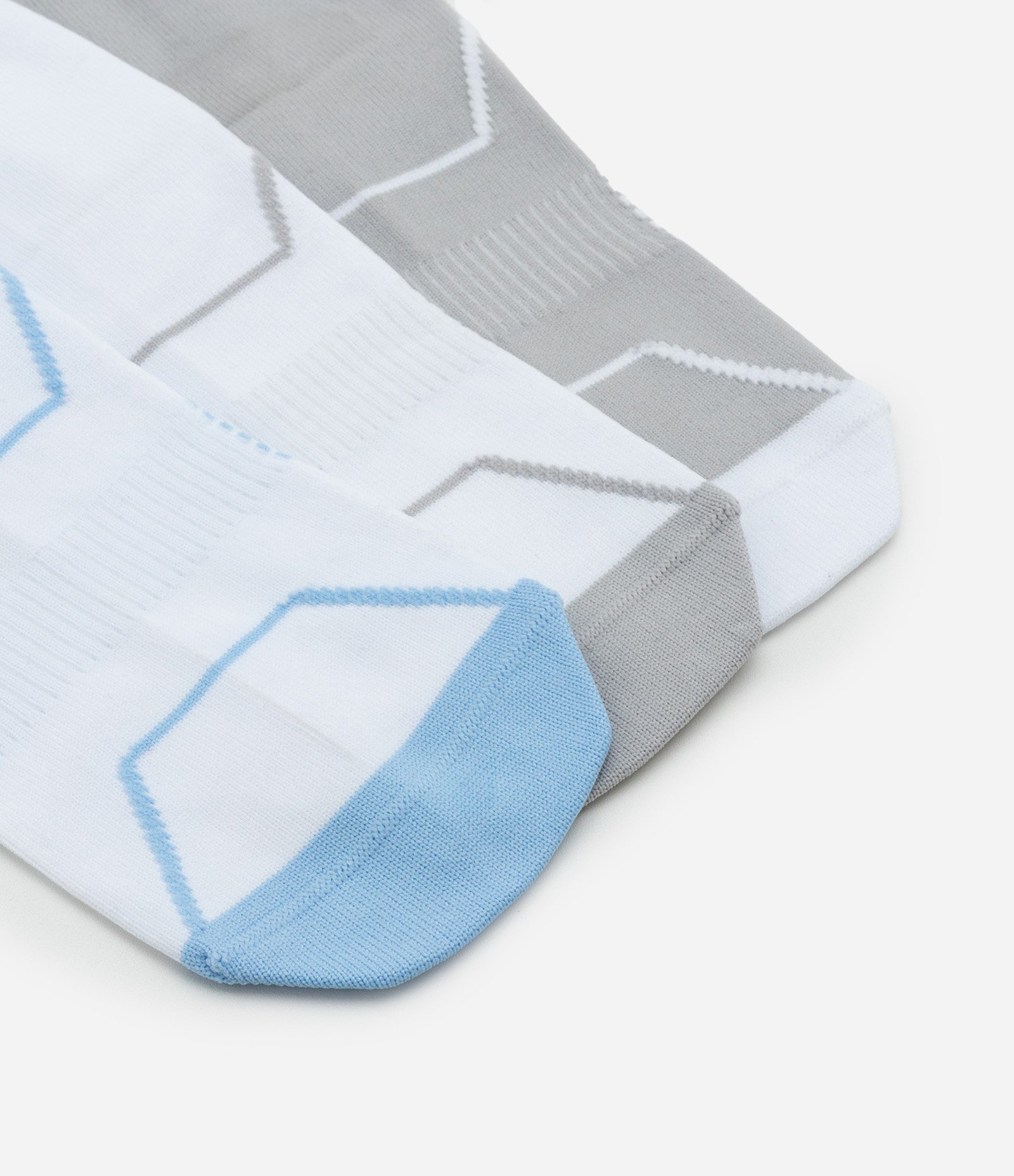 Kit 03 Meias Cano Médio Esportivas em Poliamida com Estampa Geométrica Multicores 4