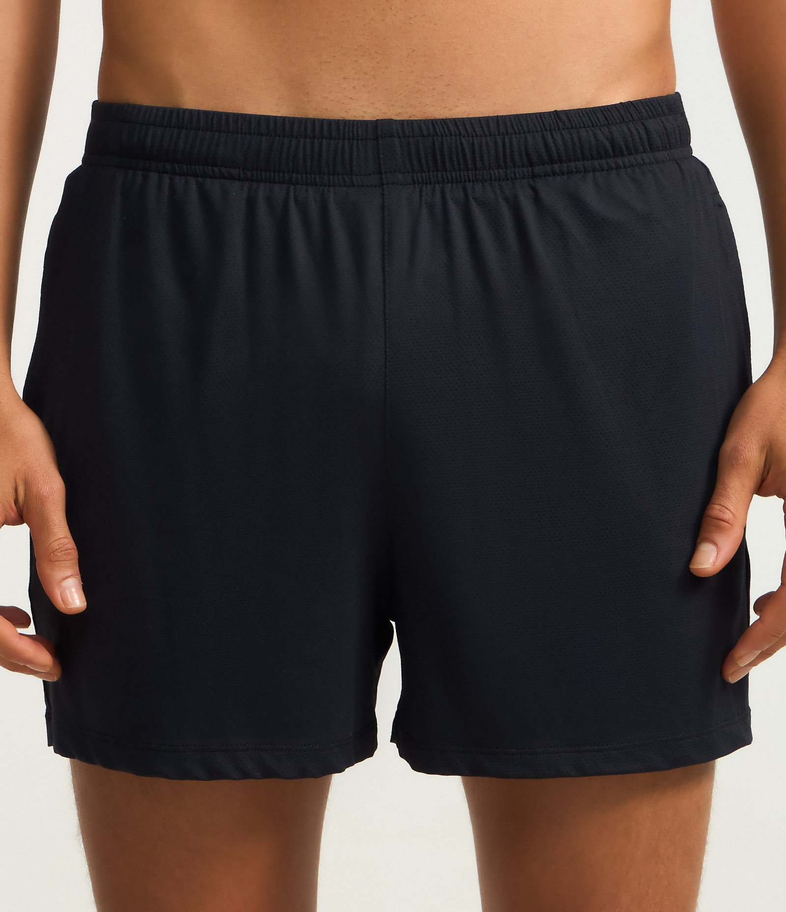 Bermuda Curta Esportiva em Poliamida Preto 2