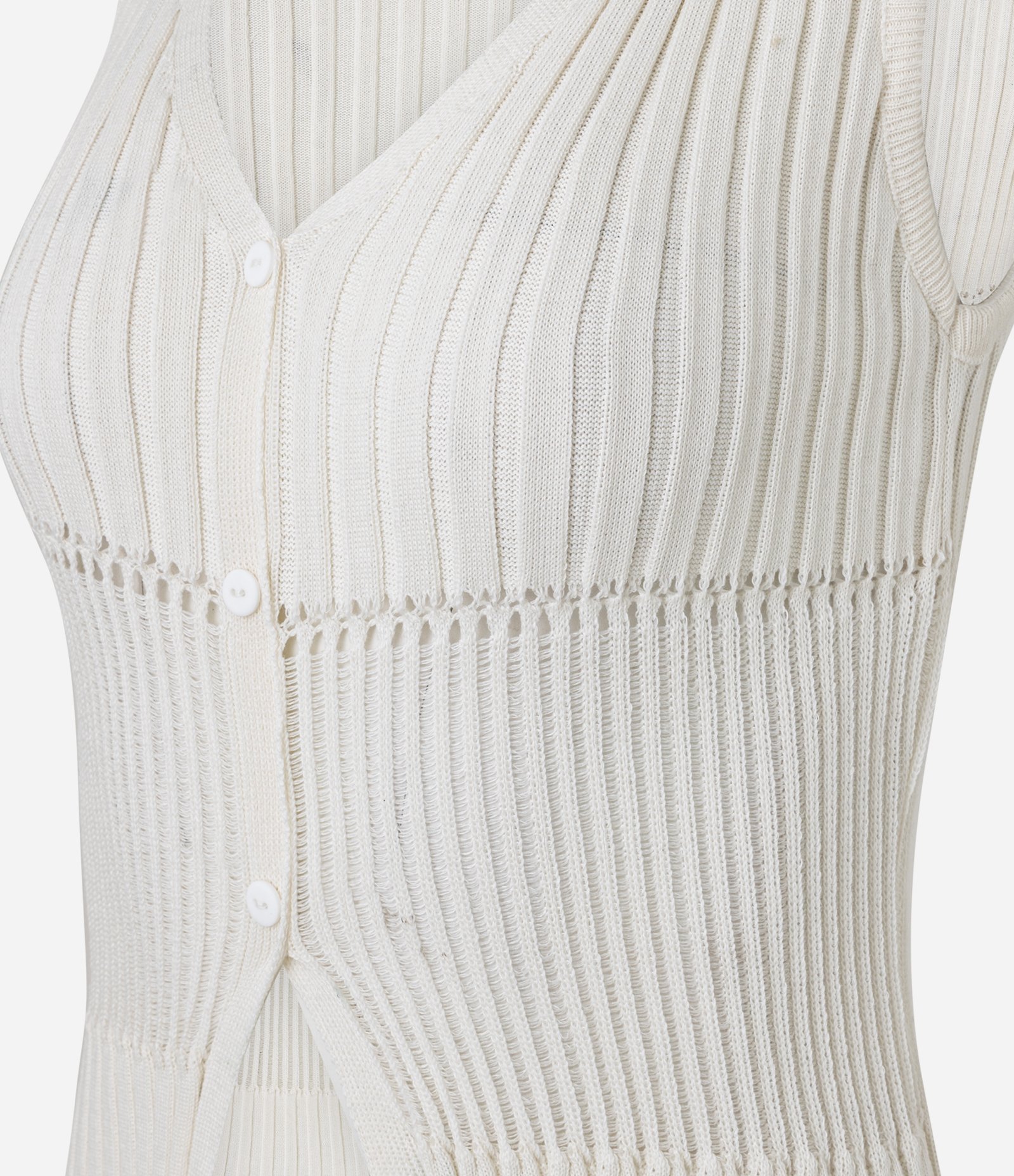 Blusa Regata em Tricô com Abotoamento Frontal Branco 6