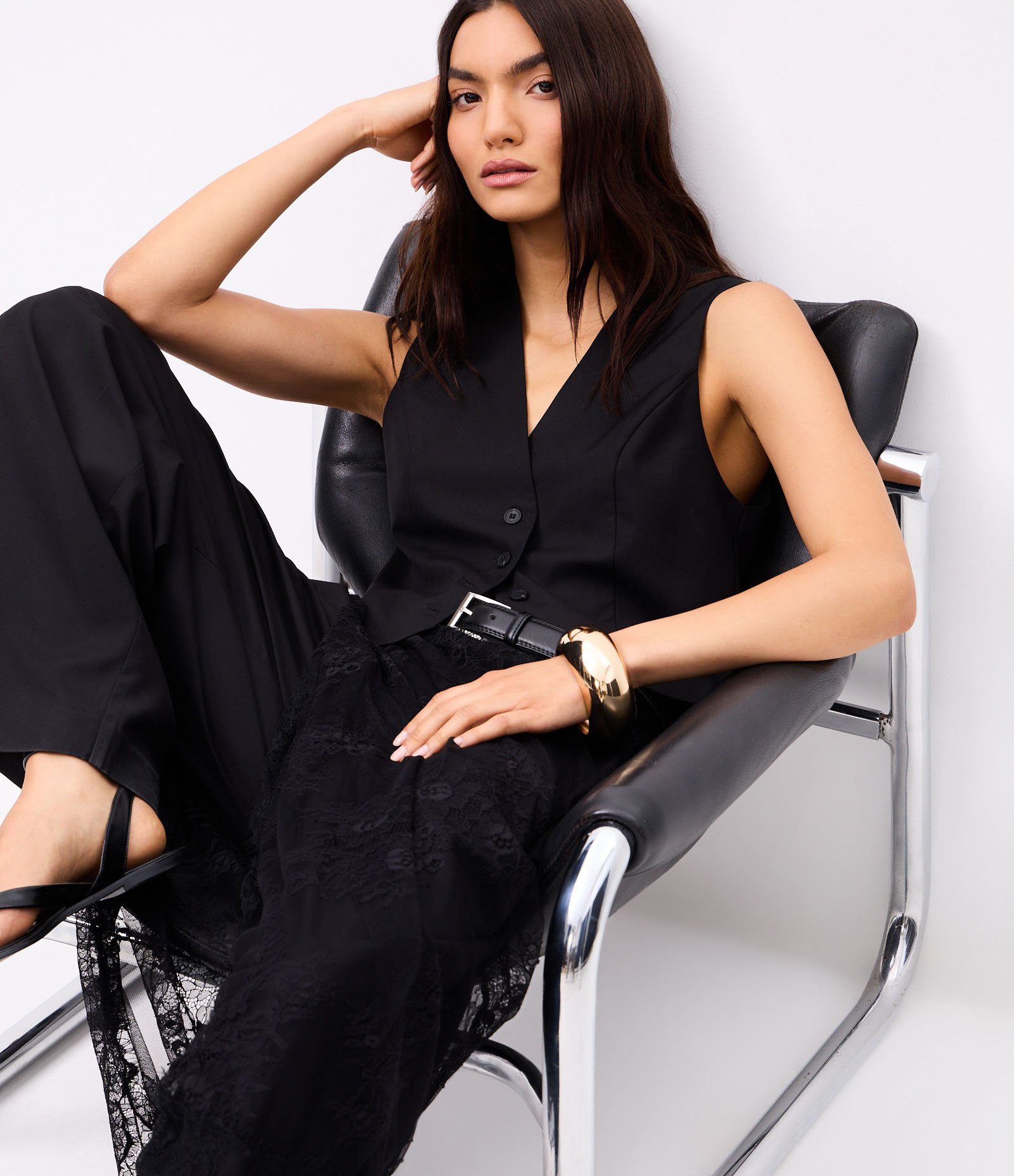 Calça Alfaiatada Cintura Baixa com Pregas e Cós Ajustável Preto 8