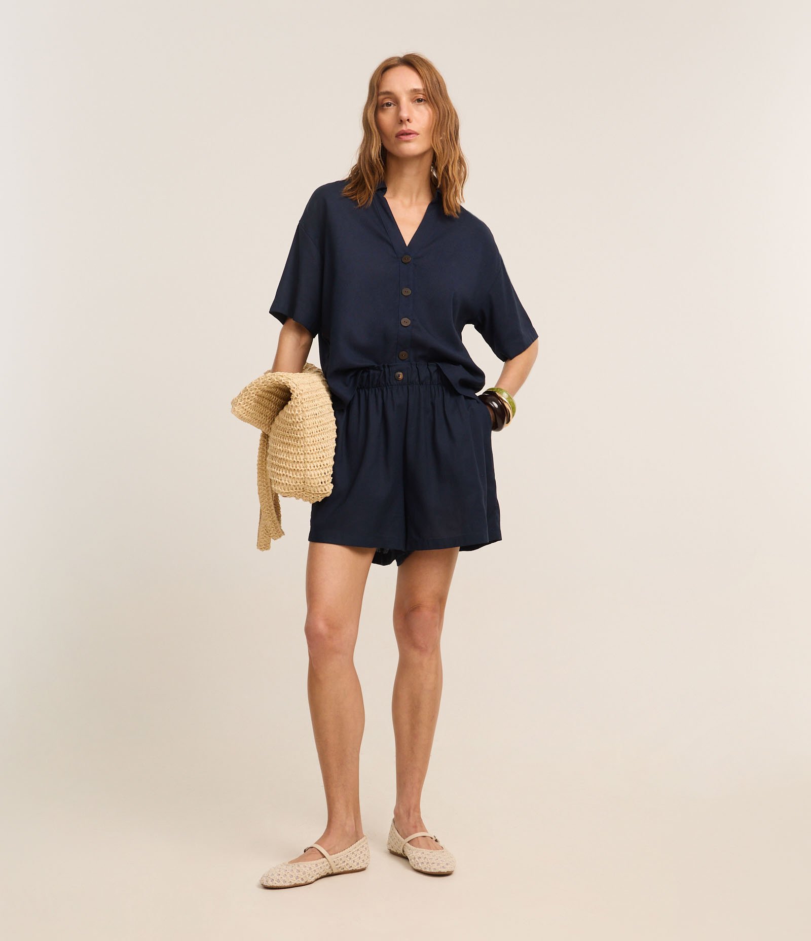 Short Runner em Viscolinho com Botão no Cós Azul 1