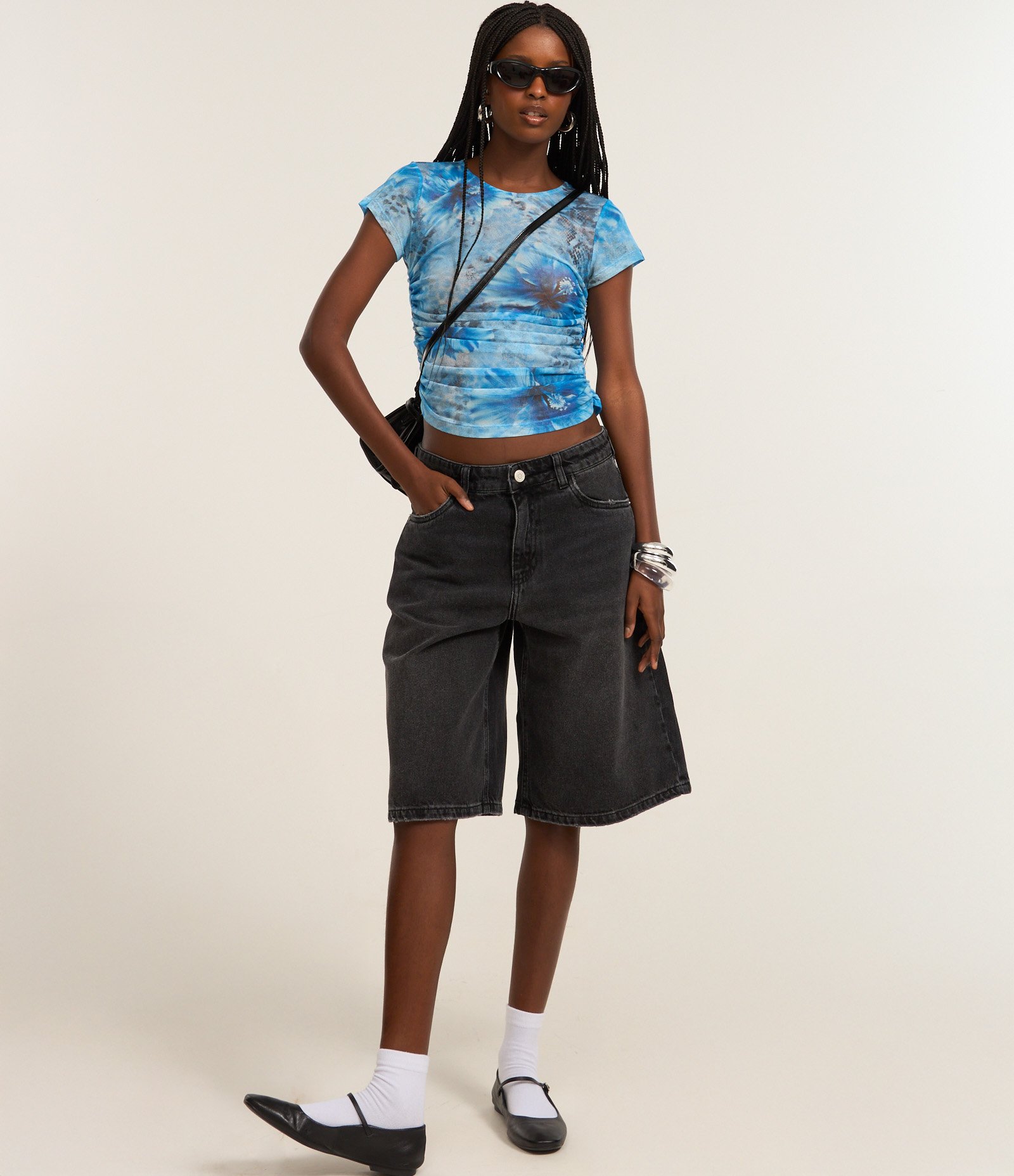 Blusa em Tule com Franzido Lateral e Estampa Abstrata Azul 3