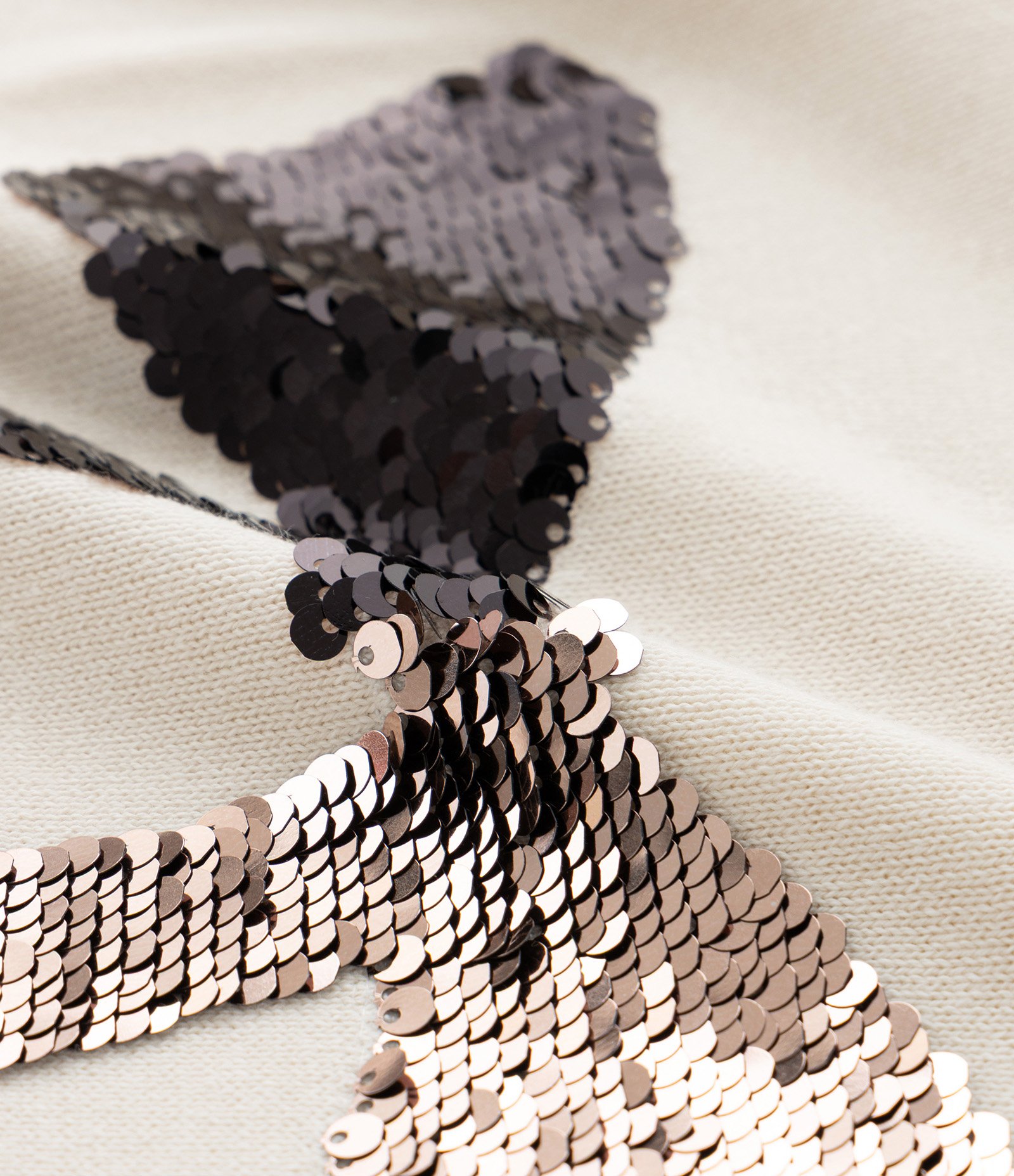 kCasaco Infantil em Tricô Leve com Laço em Paetê – Tam 5 a 14 Anos Off White 3