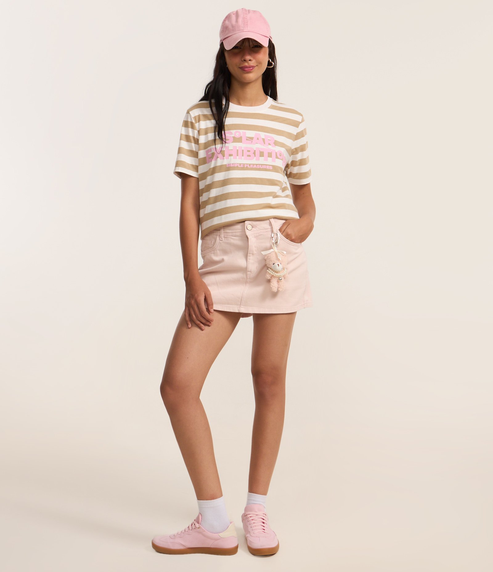 Camiseta T-shirt em Algodão com Estampa Listrada e Lettering Solar Bege/Branco 2