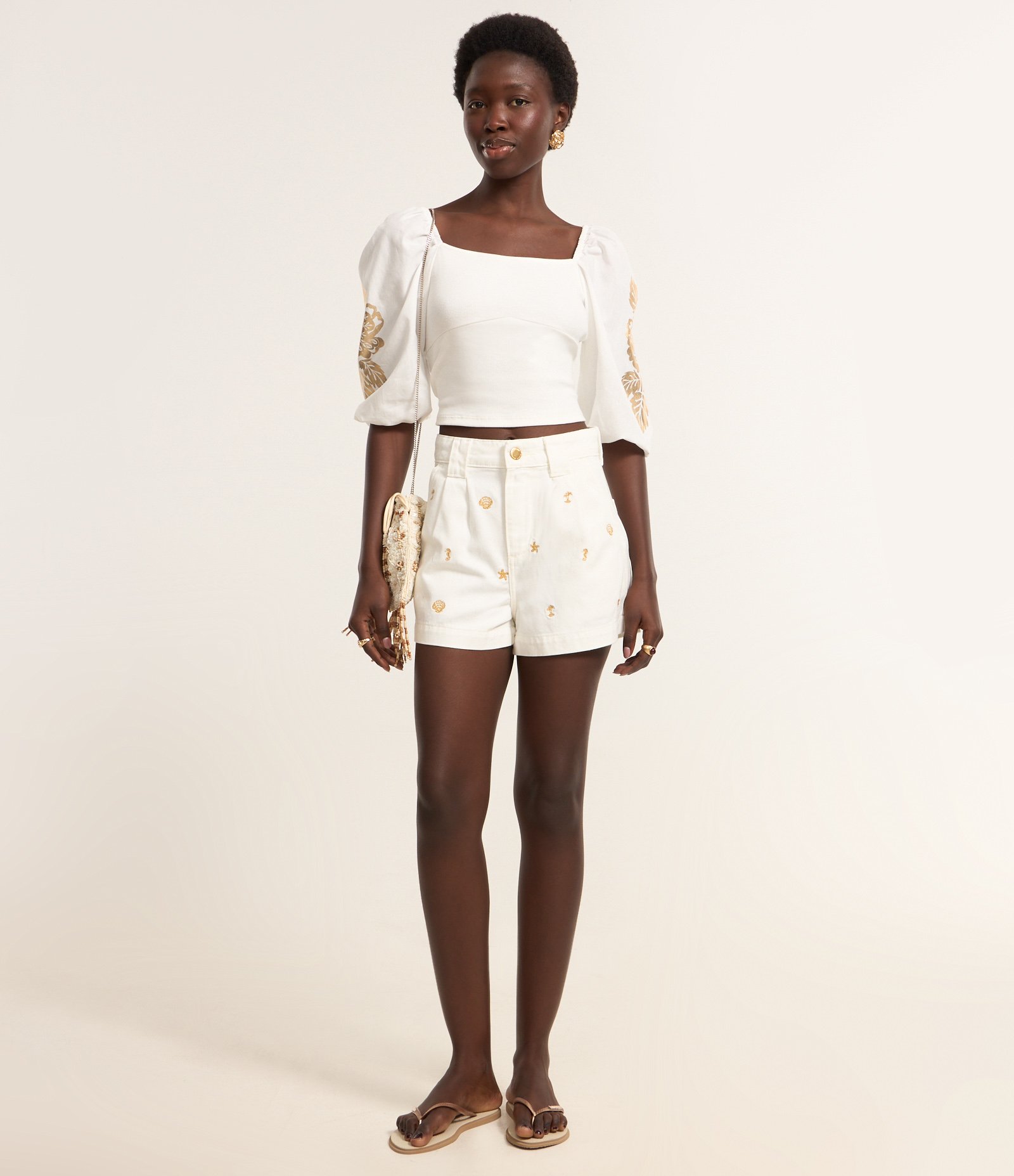 Blusa em Ribana com Manga Bufante e Estampa de Flor em Foil Branco 2