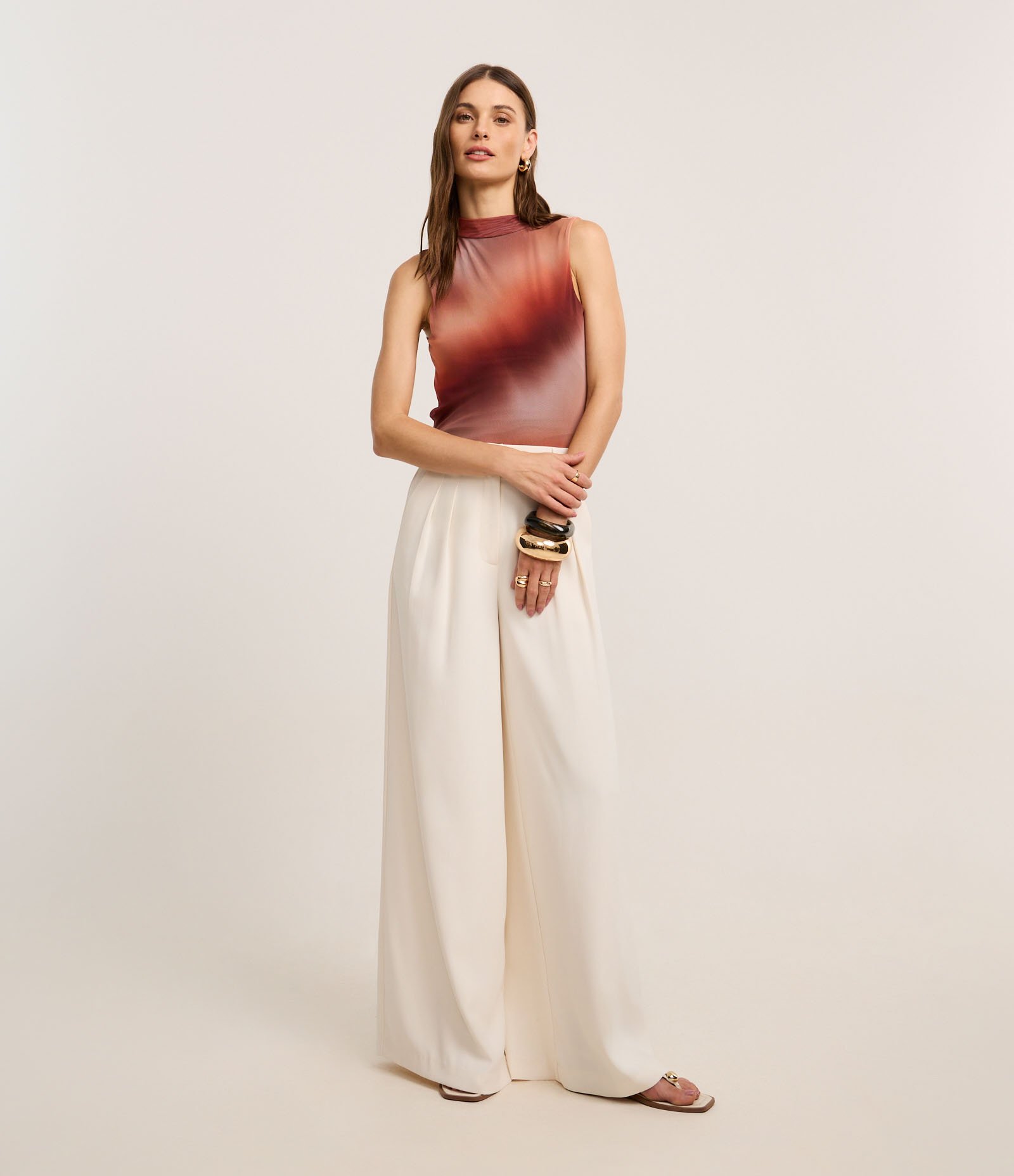 Blusa em Tule com Golinha Alta e Efeito Dip Dye Degradê 2