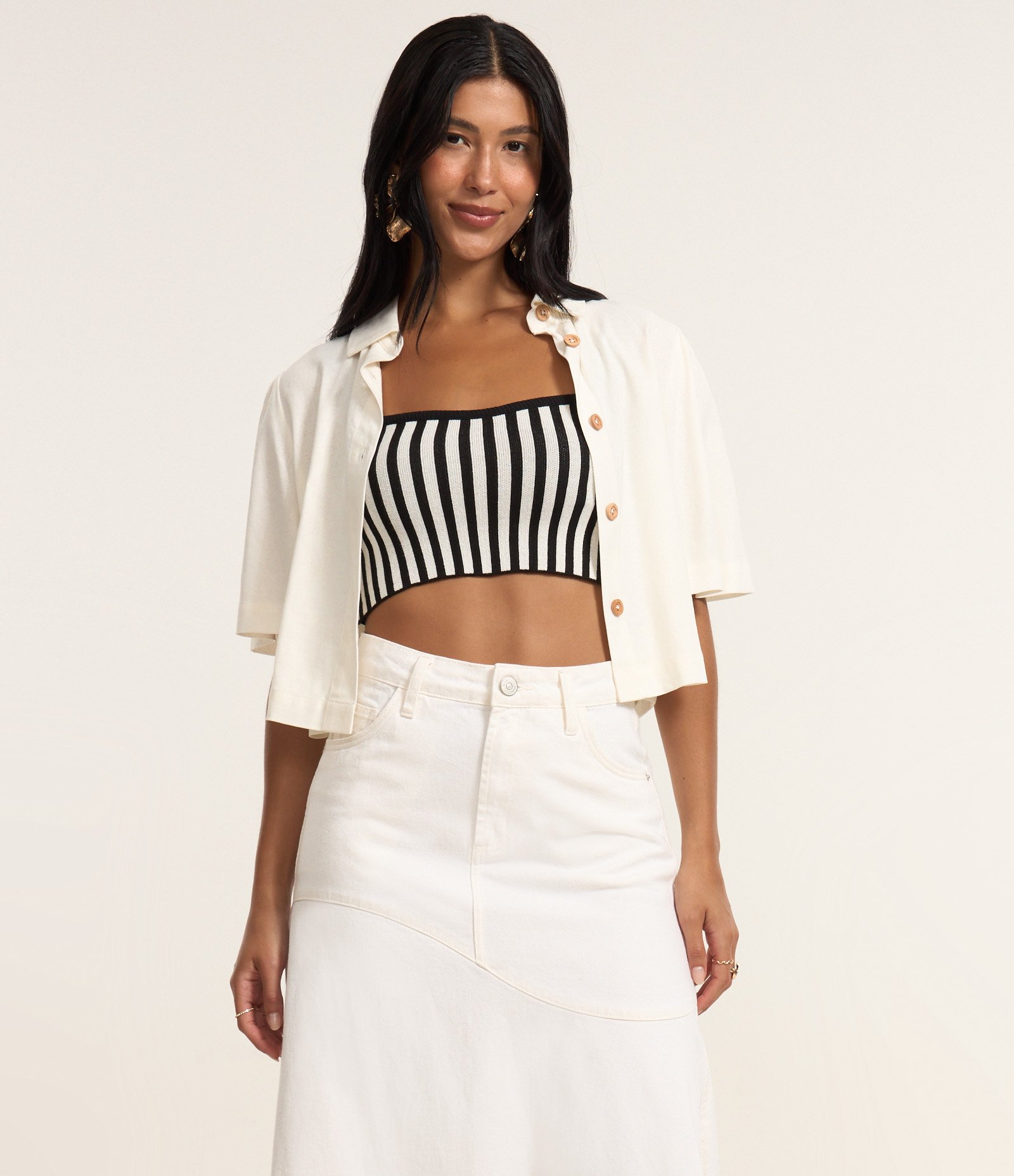 Saia Midi em Jeans com Barra Assimétrica Desteita Off White 2