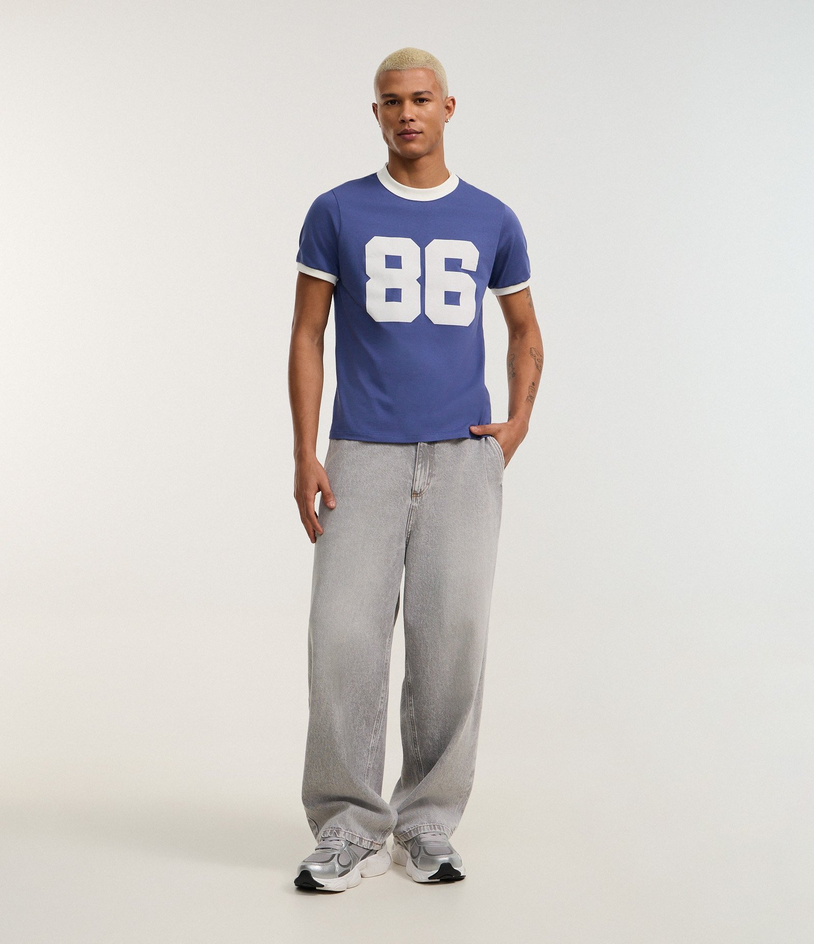 Camiseta Baby Tee Sportcore com Ribana e Estampa Lettering 86 Azul escuro 2