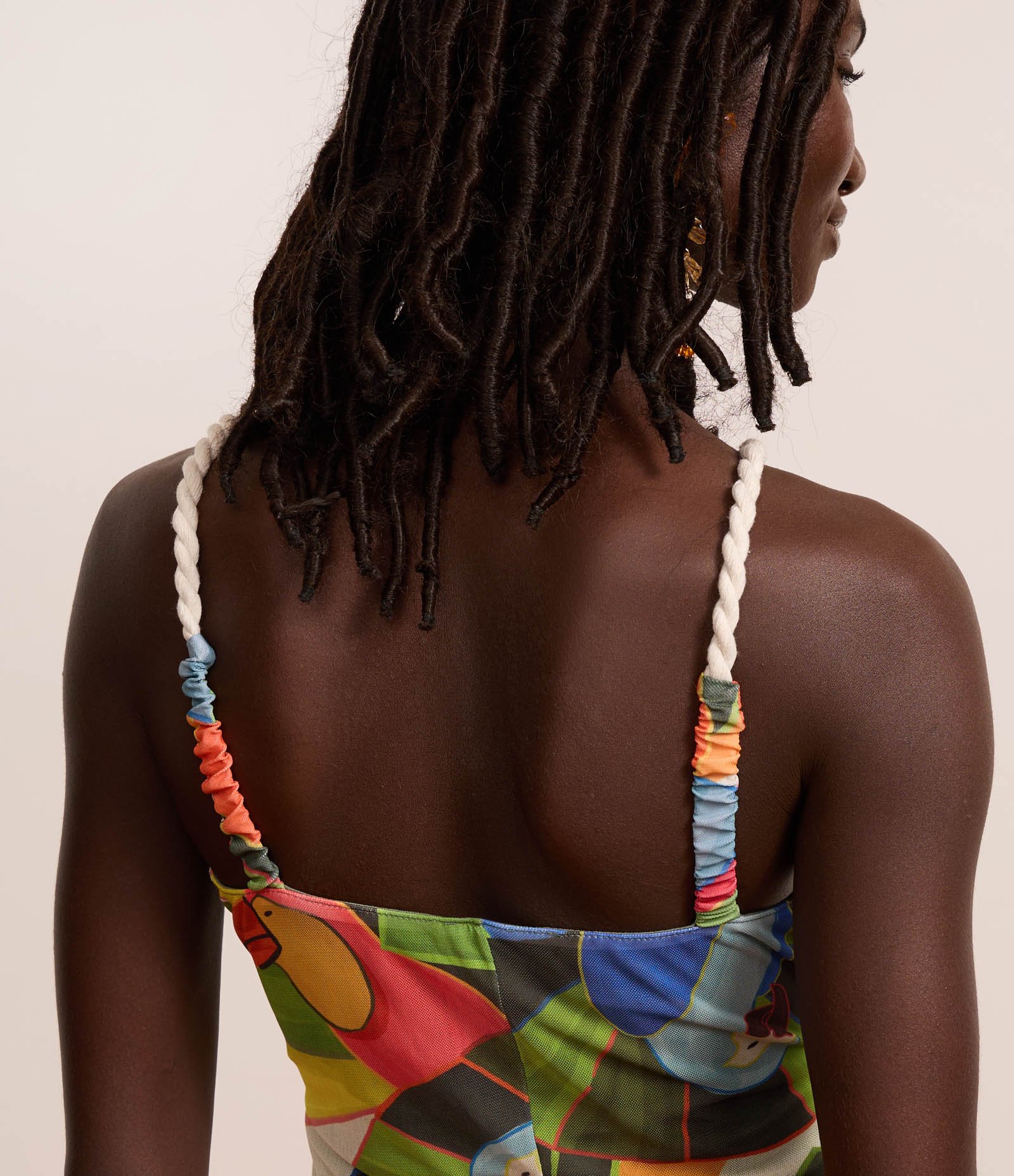 Vestido Long Midi em Tule com Estampa Tropical e Alças de Corda Multicores 3