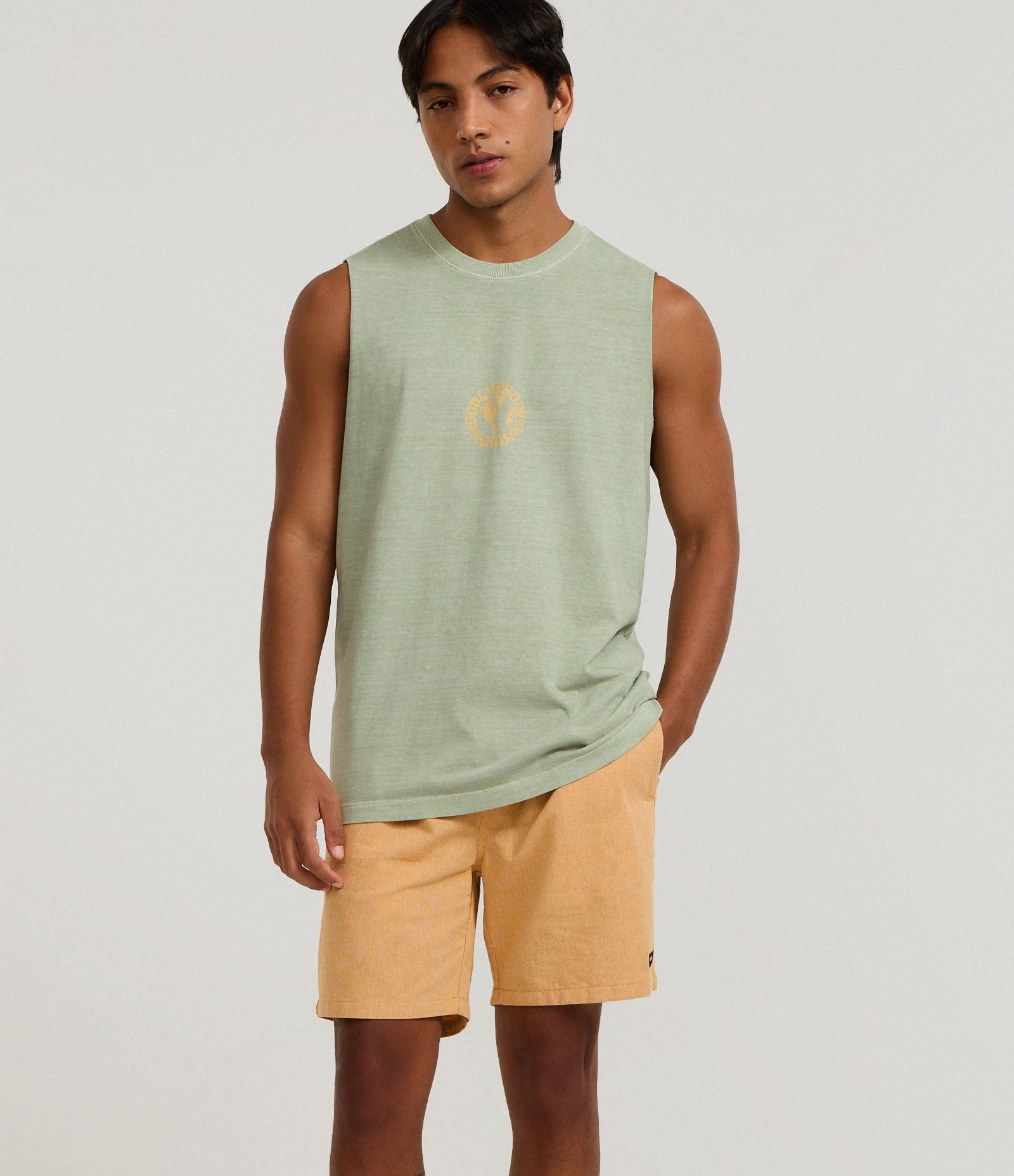 Bermuda em Algodão com Cós Elástico e Etiqueta Aplicada Amarelo 3