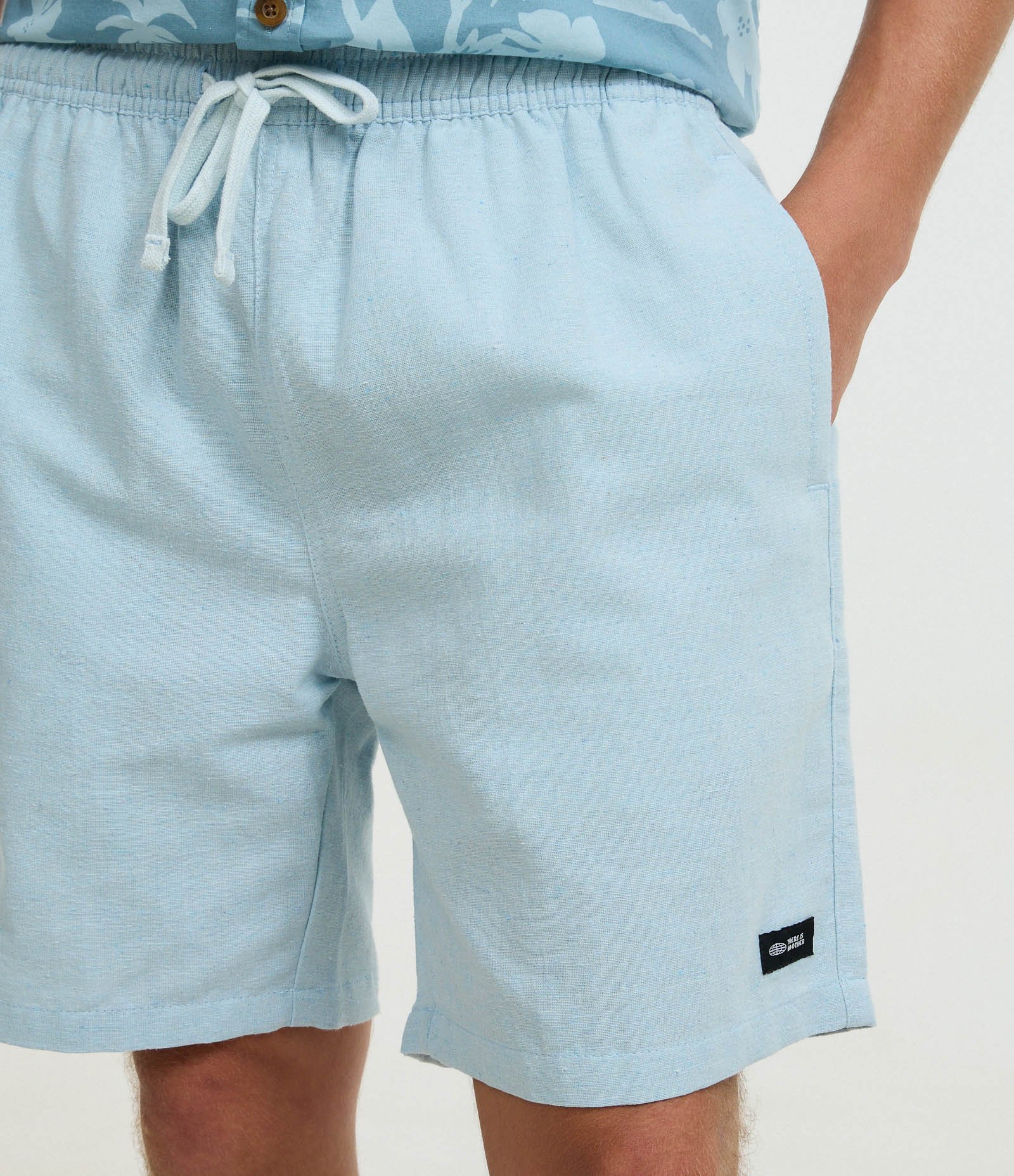 Bermuda em Algodão com Cós Elástico e Etiqueta Aplicada Azul 2