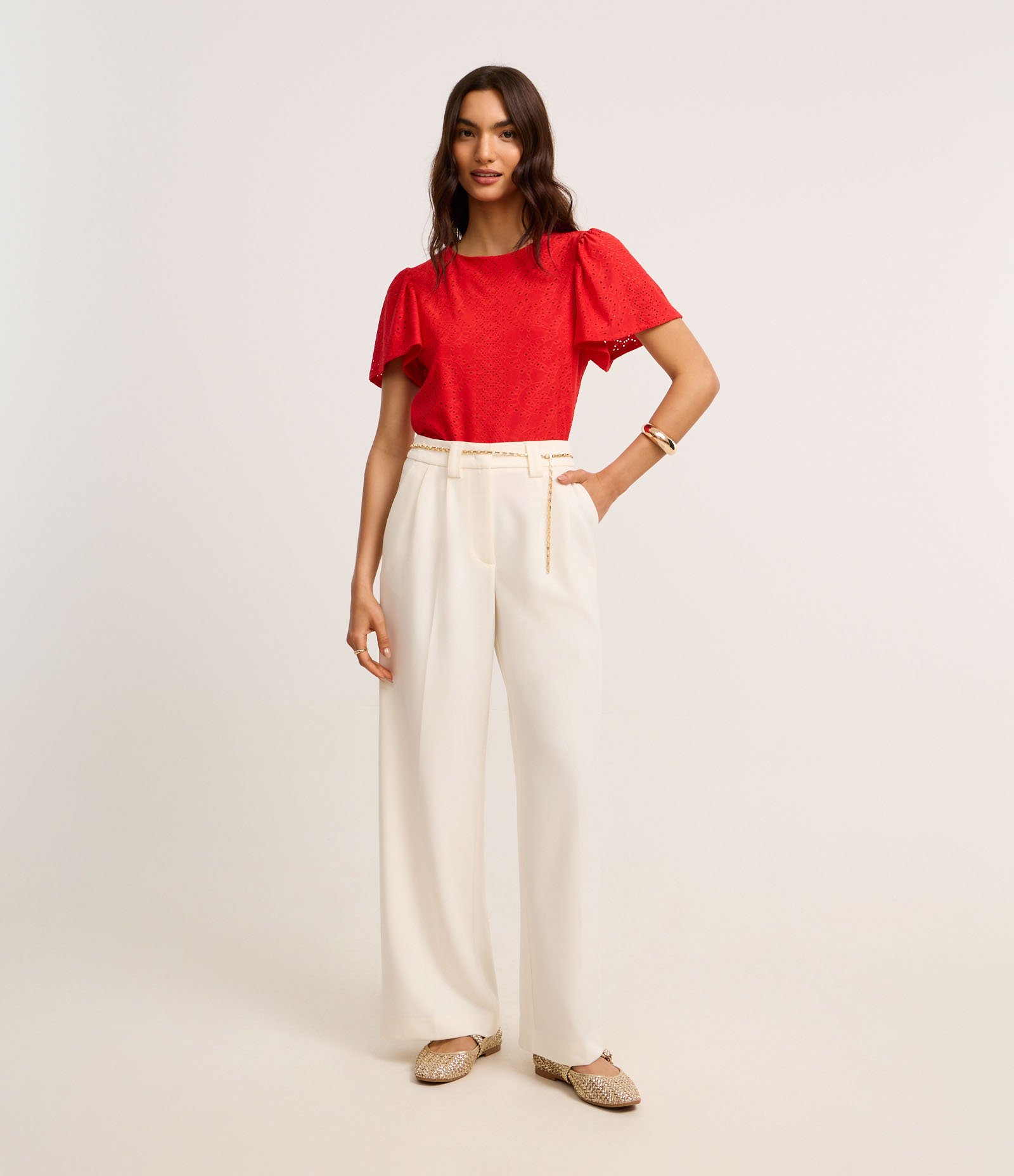 Blusa em Laise com Manga Bufante e Bordado Vazado Vermelho 2