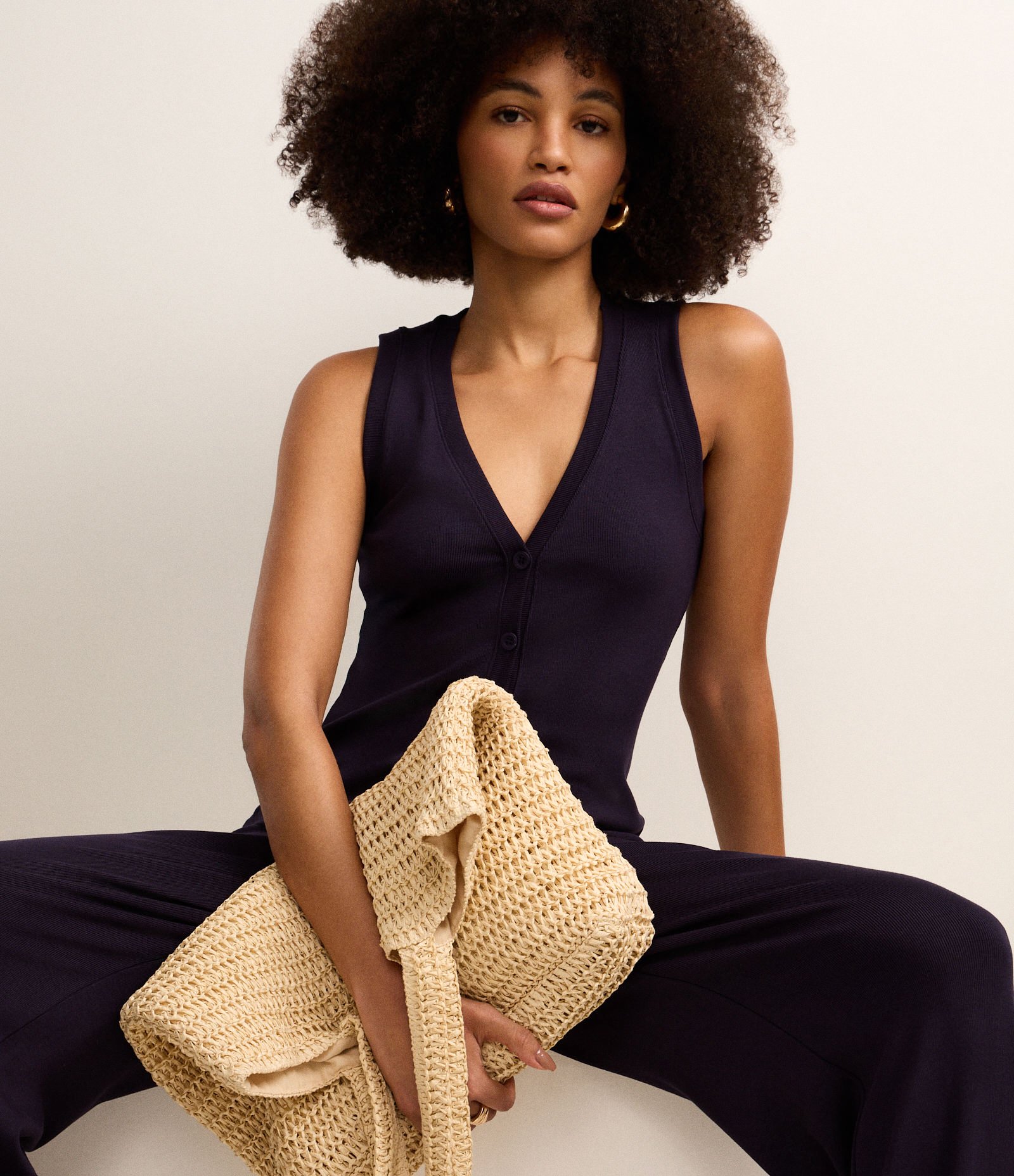 Calça Pantalona em Ribana com Textura Canelada e Cós Elástico Azul Marinho 5