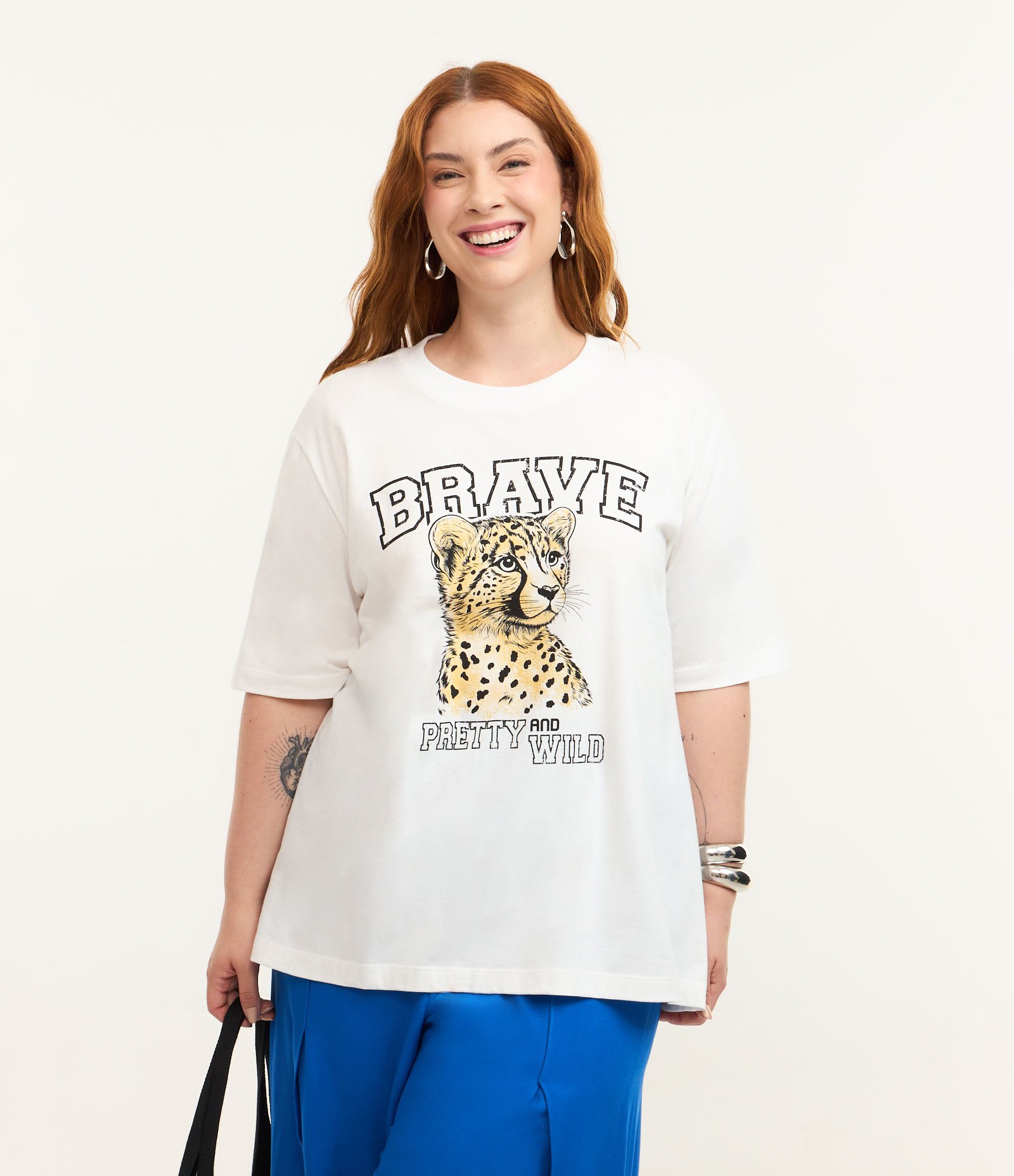 Camiseta Alongada com Estampa de Onça Curve & Plus Size Branco 2