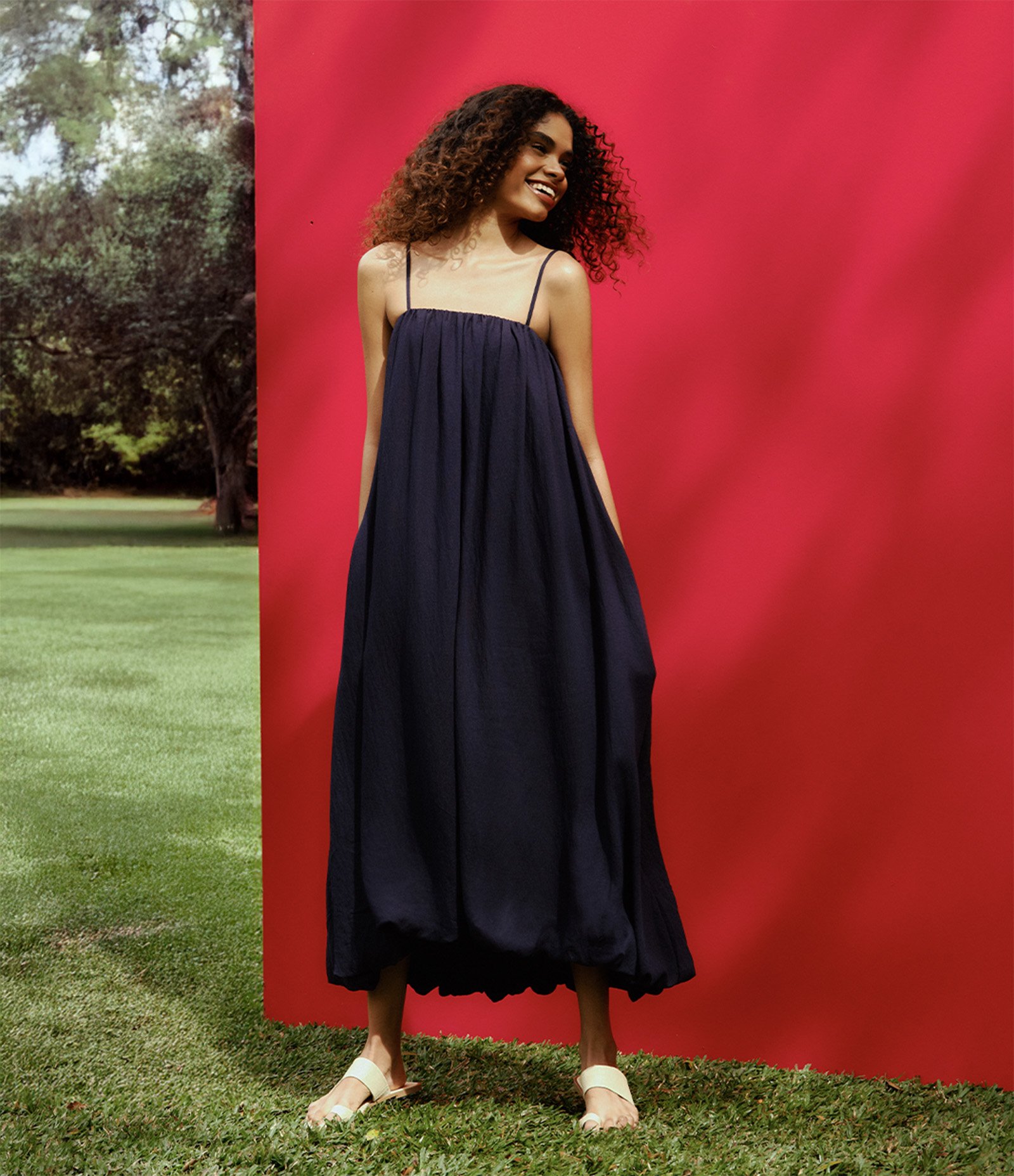 Vestido Balonê Long Midi com Alcinha Ajustável Preto 1