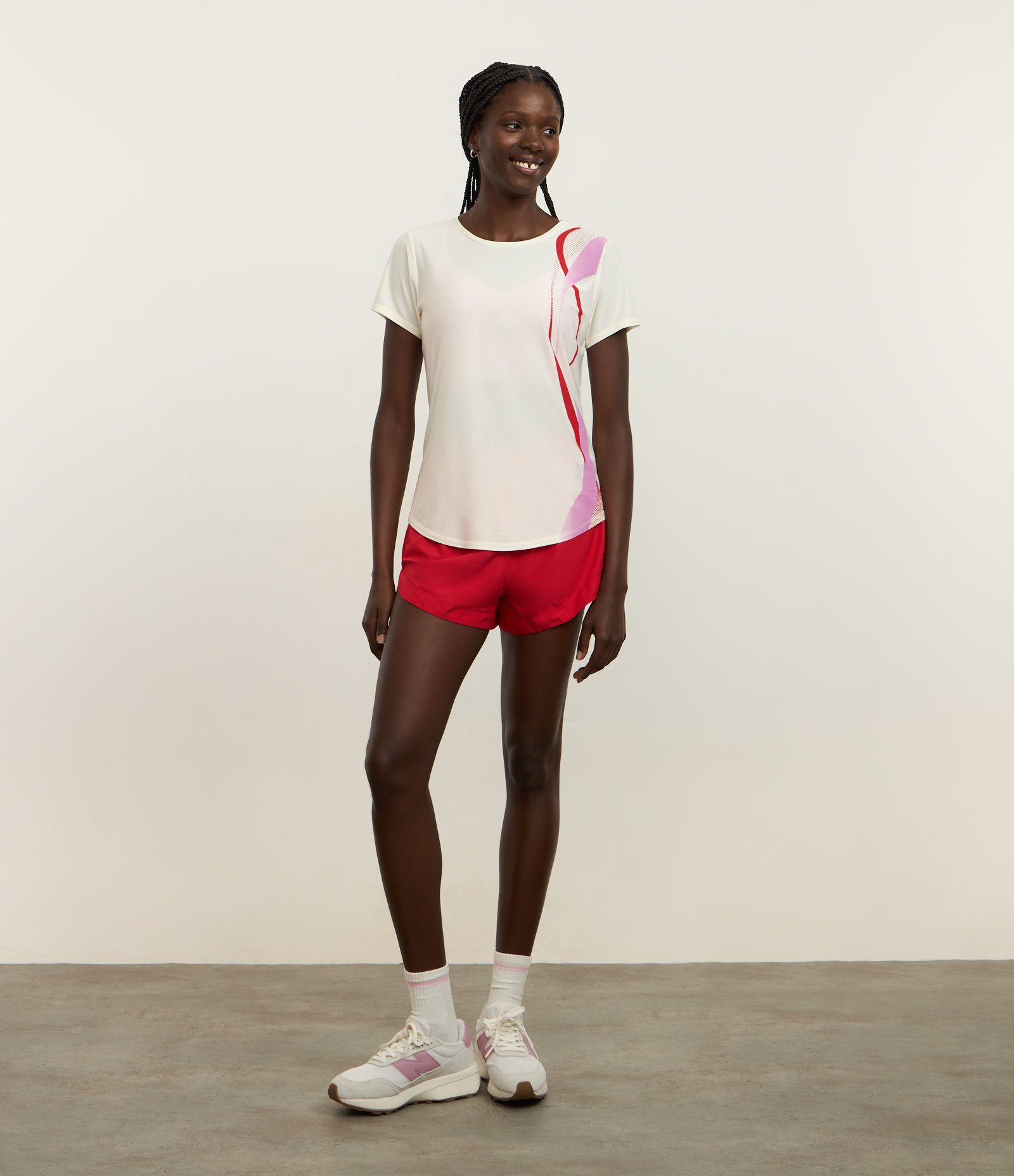 Camiseta Esportiva em Helanca com Estampa de Ondas Verticais Branco 2