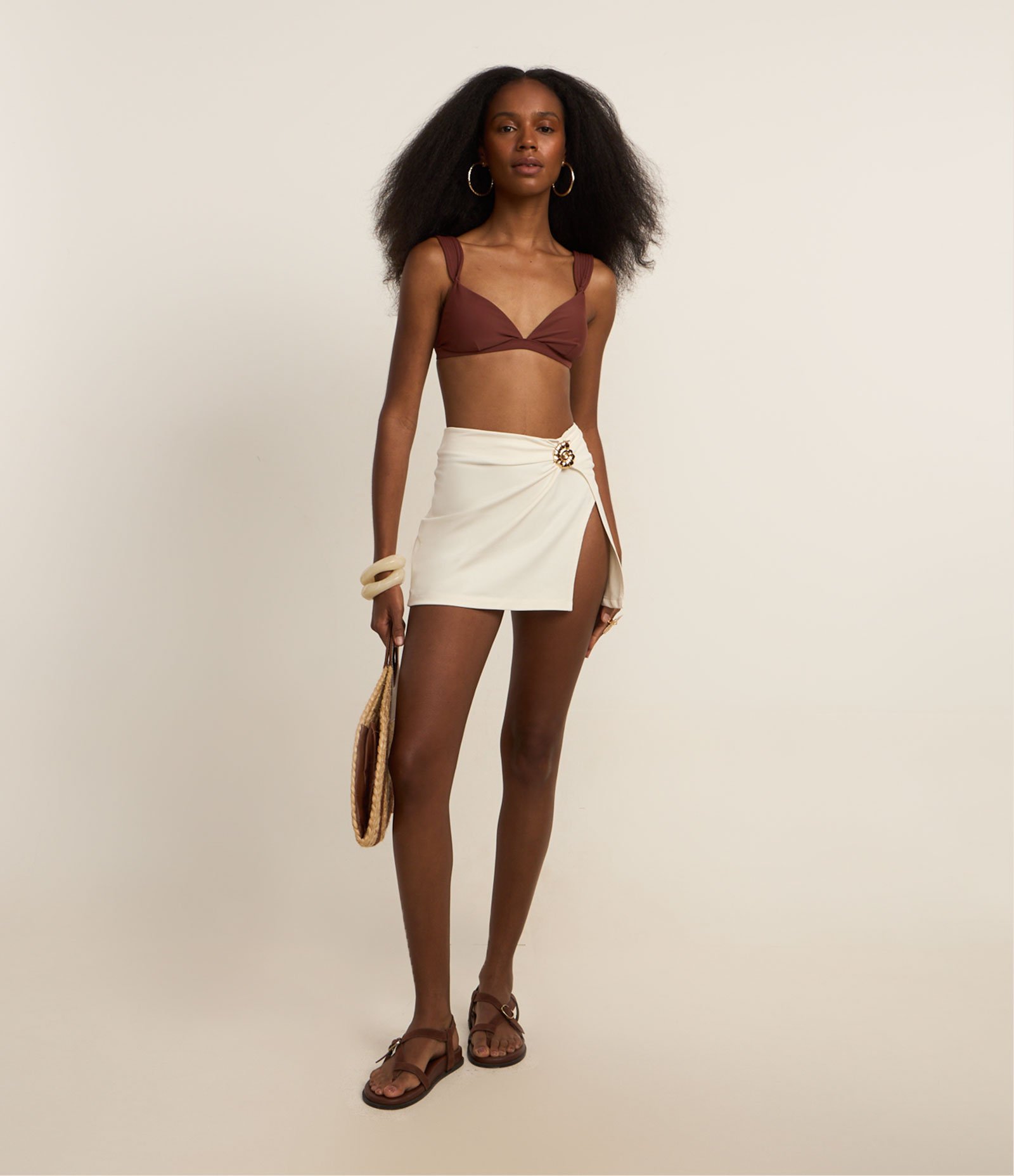 Saída de Praia Saia Curta em Microfibra com Concha Lateral Off White 1