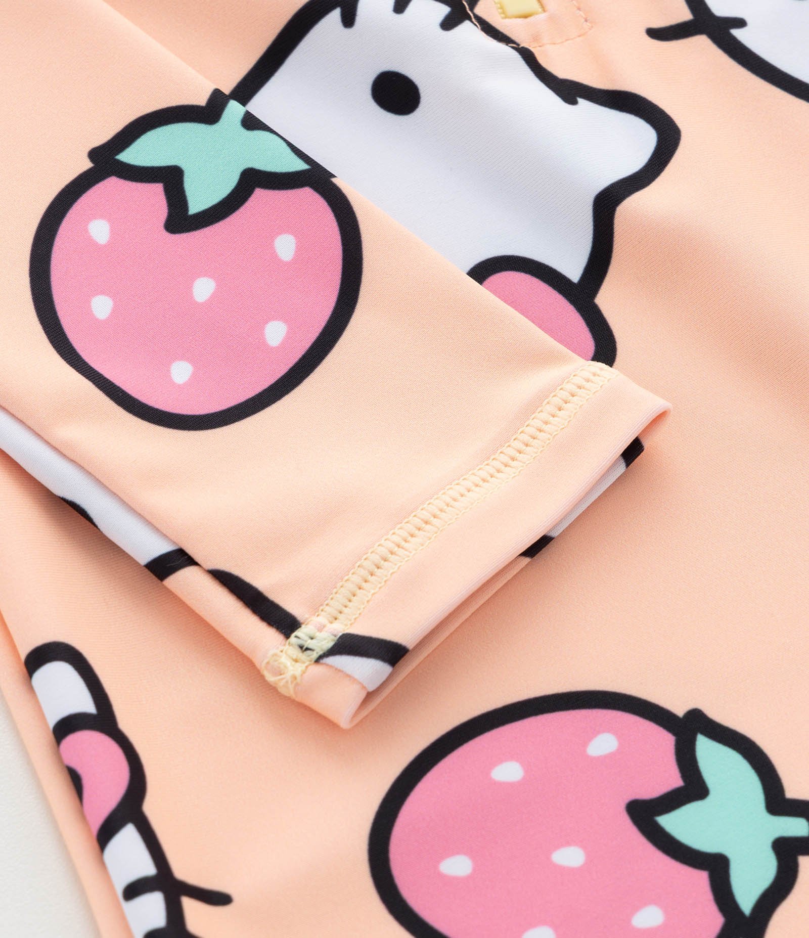 Macacão de Banho Infantil Hello Kitty com Proteção UV – Tam 6 a 4 Anos Salmão Claro 4