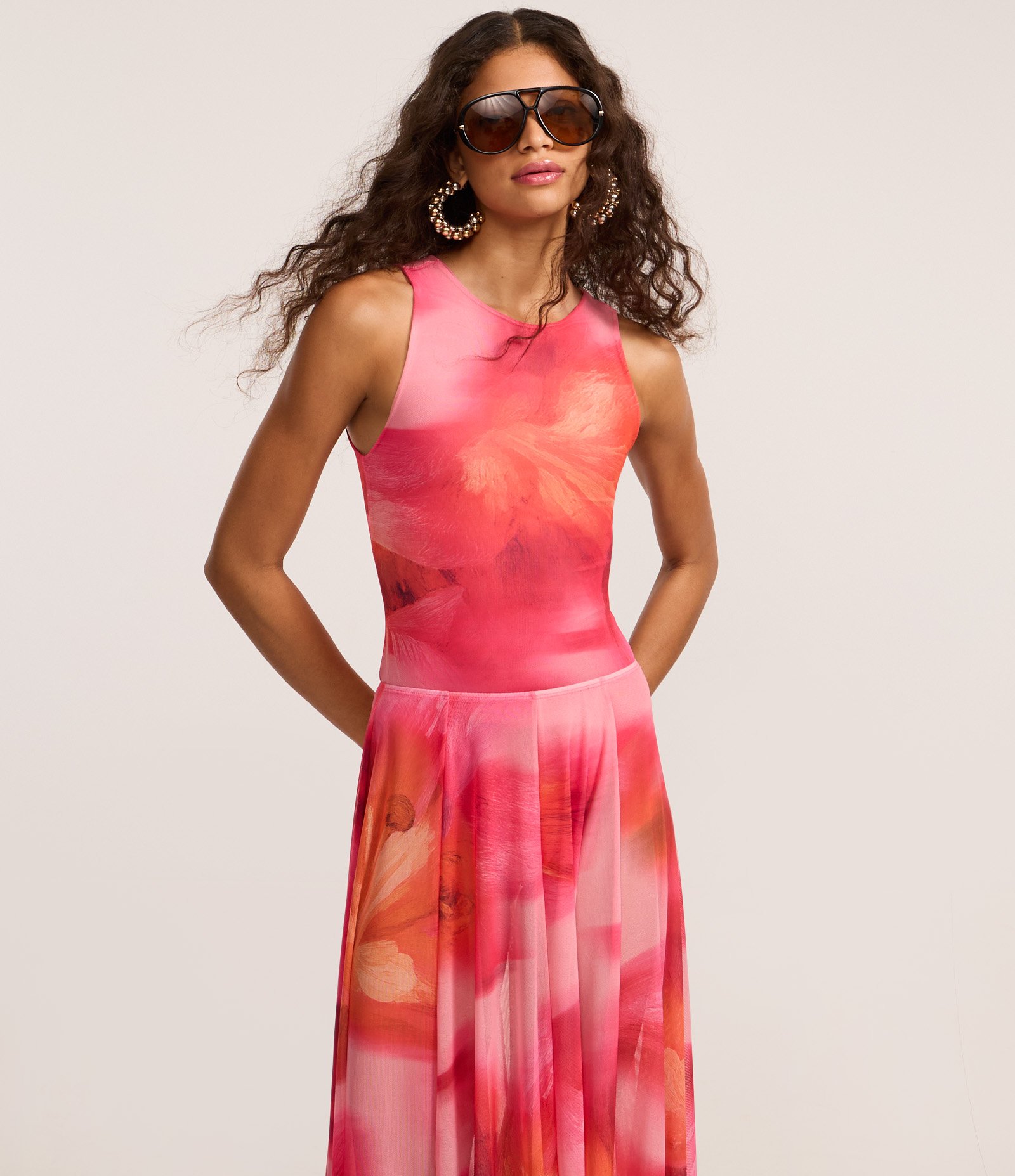 Saia New Midi em Tule sem Forro com Estampa Abstrata Rosa 2